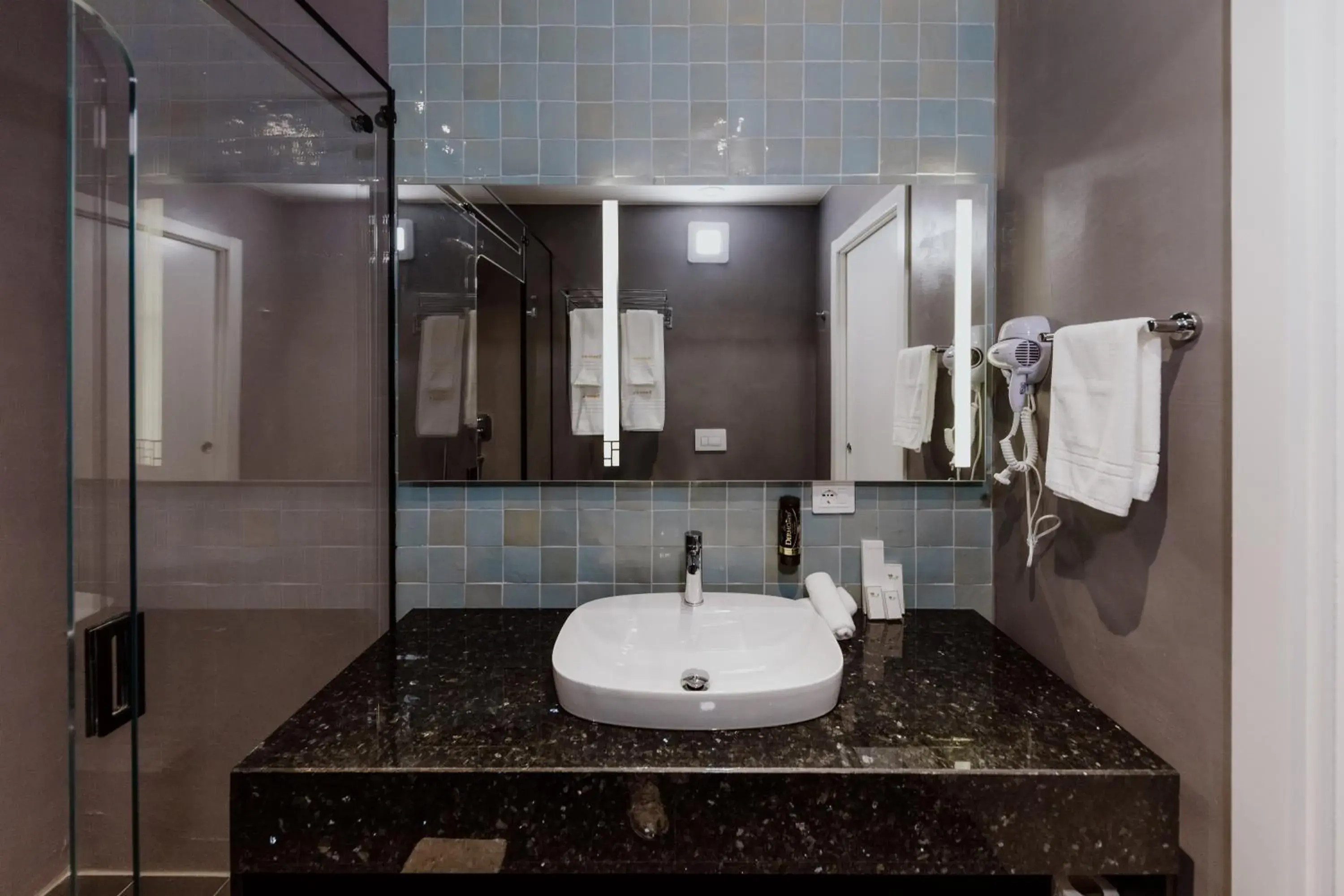 Habitat Hotel Tirana Habitat Hotel Tirana