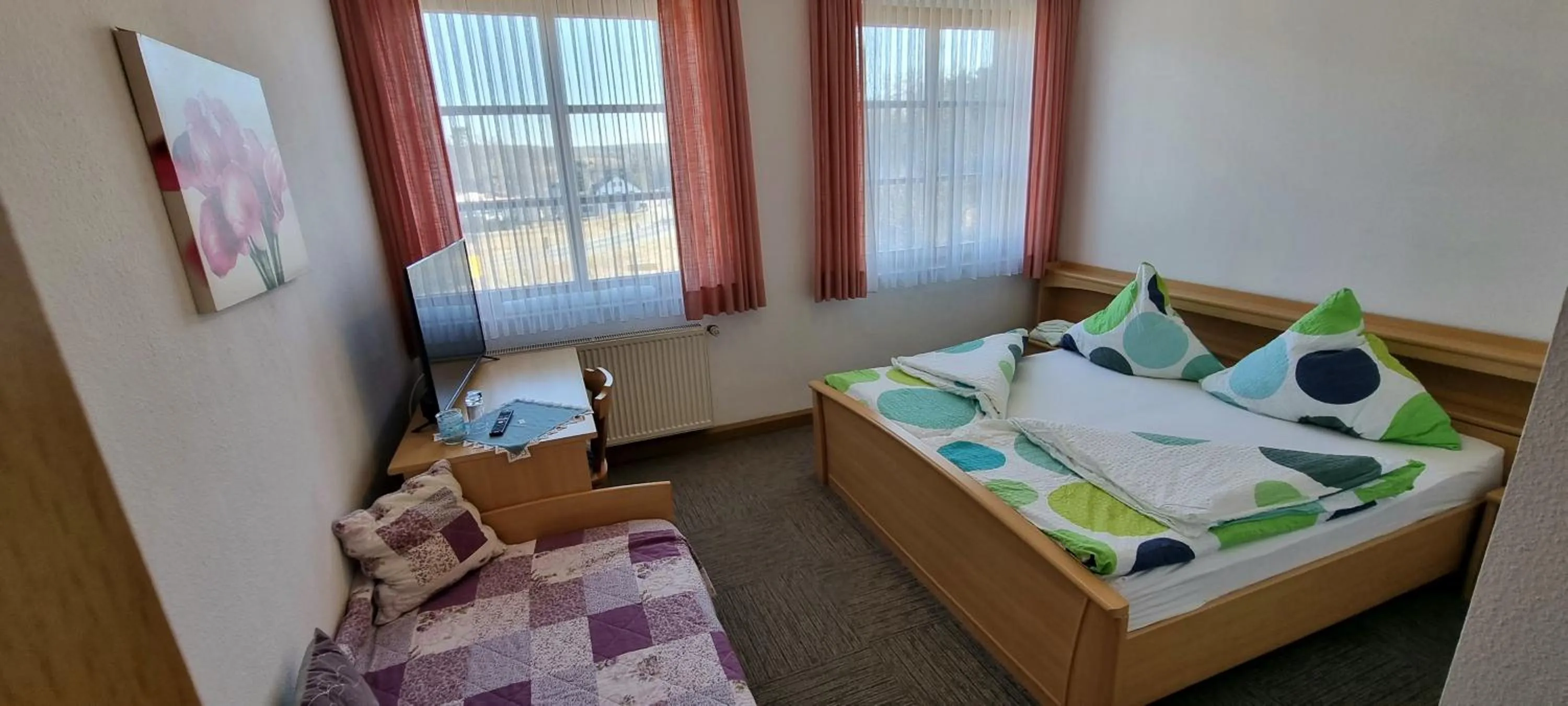 Photo of the whole room, Bed in Gasthof Landhaus Adorf