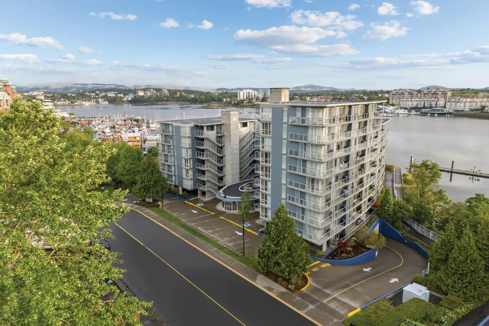 Property building in WorldMark Victoria Property building in WorldMark Victoria