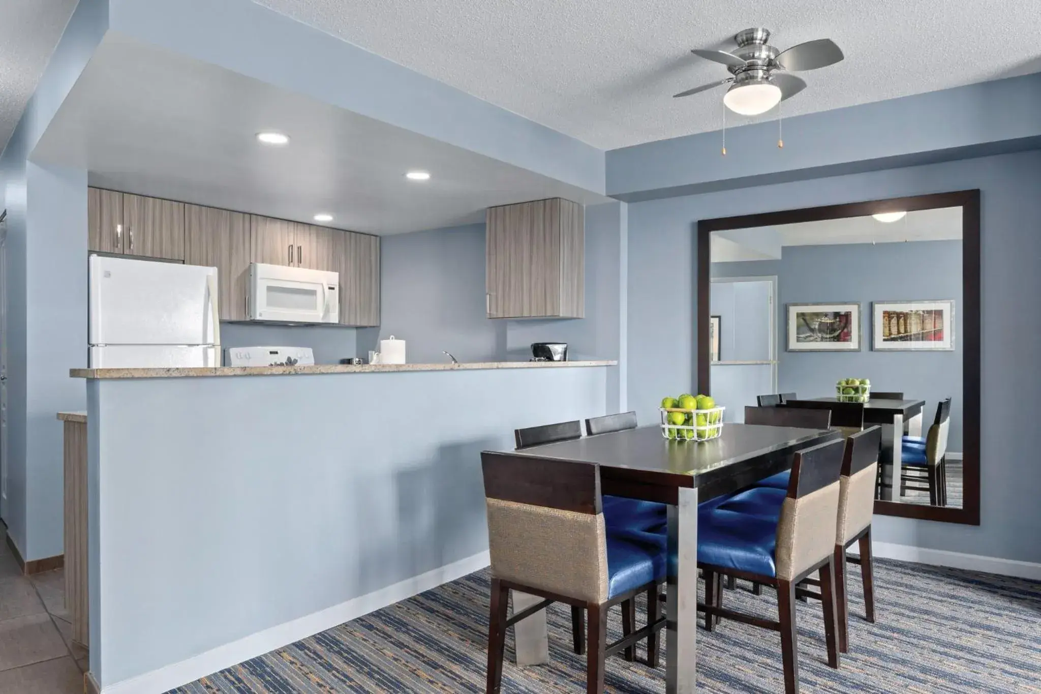 Restaurant/places to eat in WorldMark Victoria Restaurant/places to eat in WorldMark Victoria