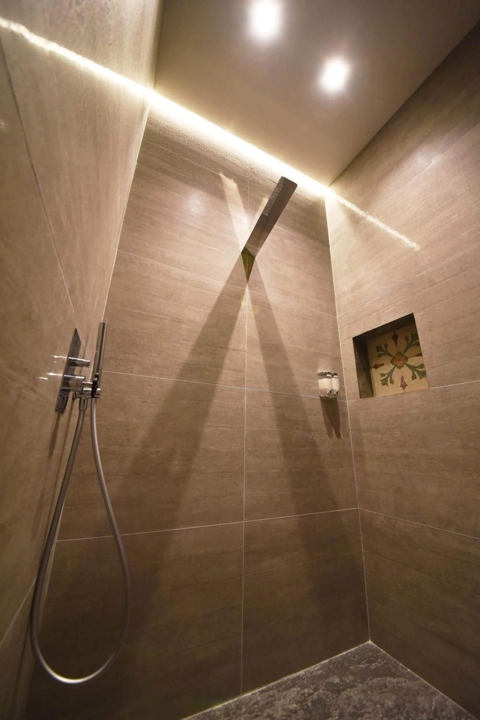 Shower in MY HOUSE LUXURY HOME