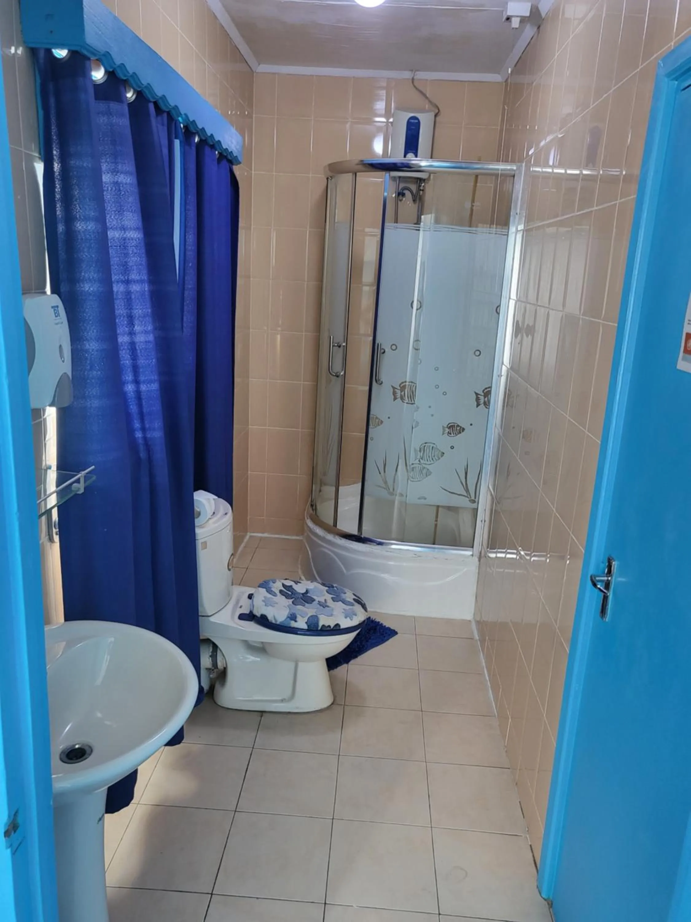 Bathroom in Le Chateau Bleu