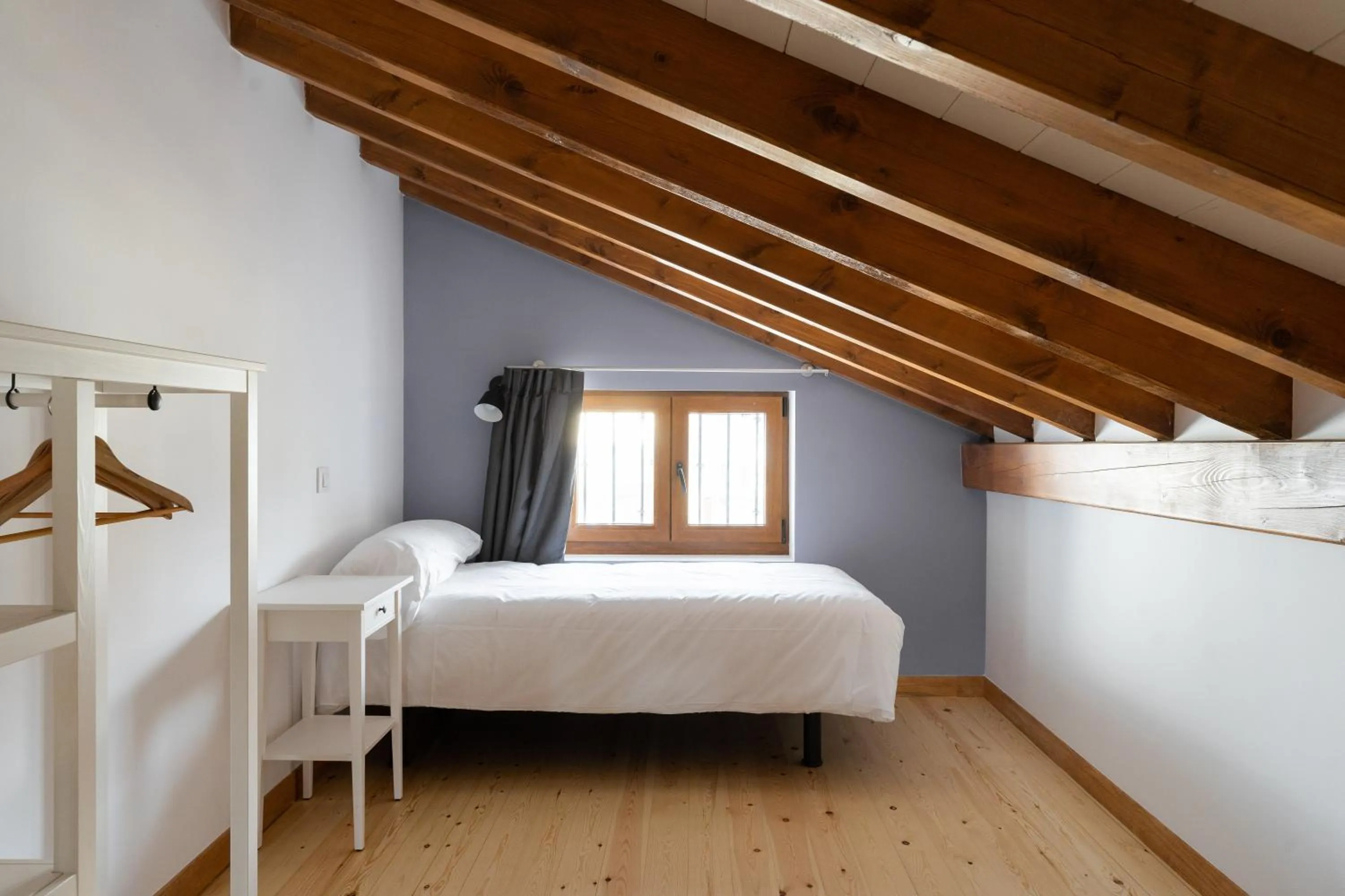 Bedroom, Bed in Jardines Villaverde