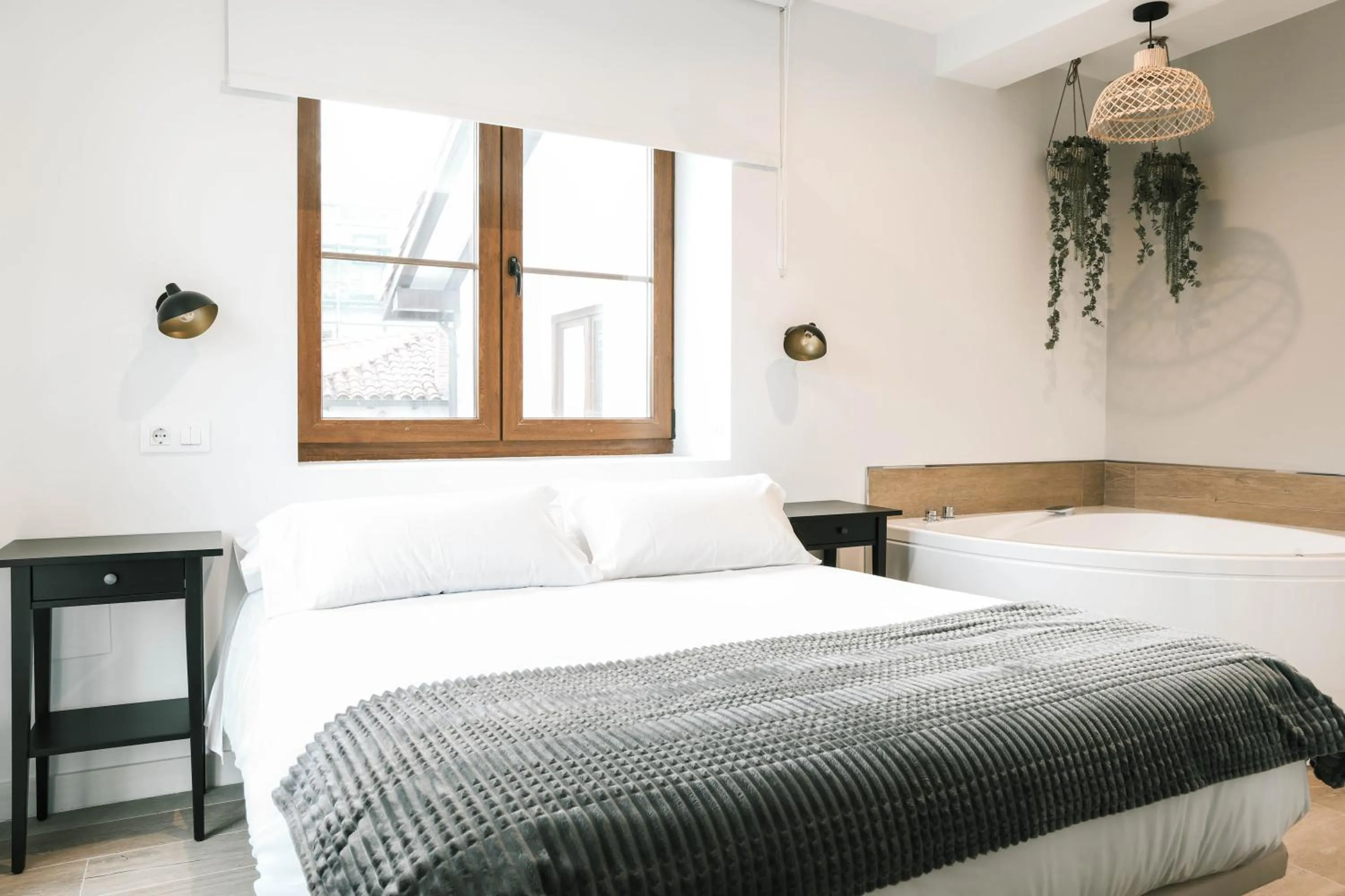 Bed in Jardines Villaverde