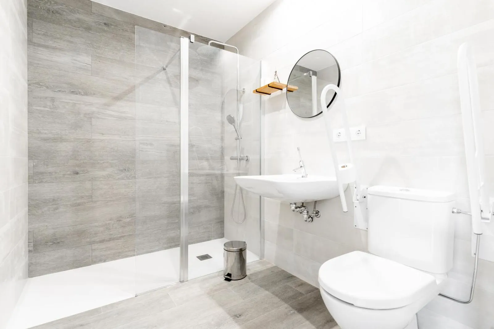 Bathroom in Jardines Villaverde