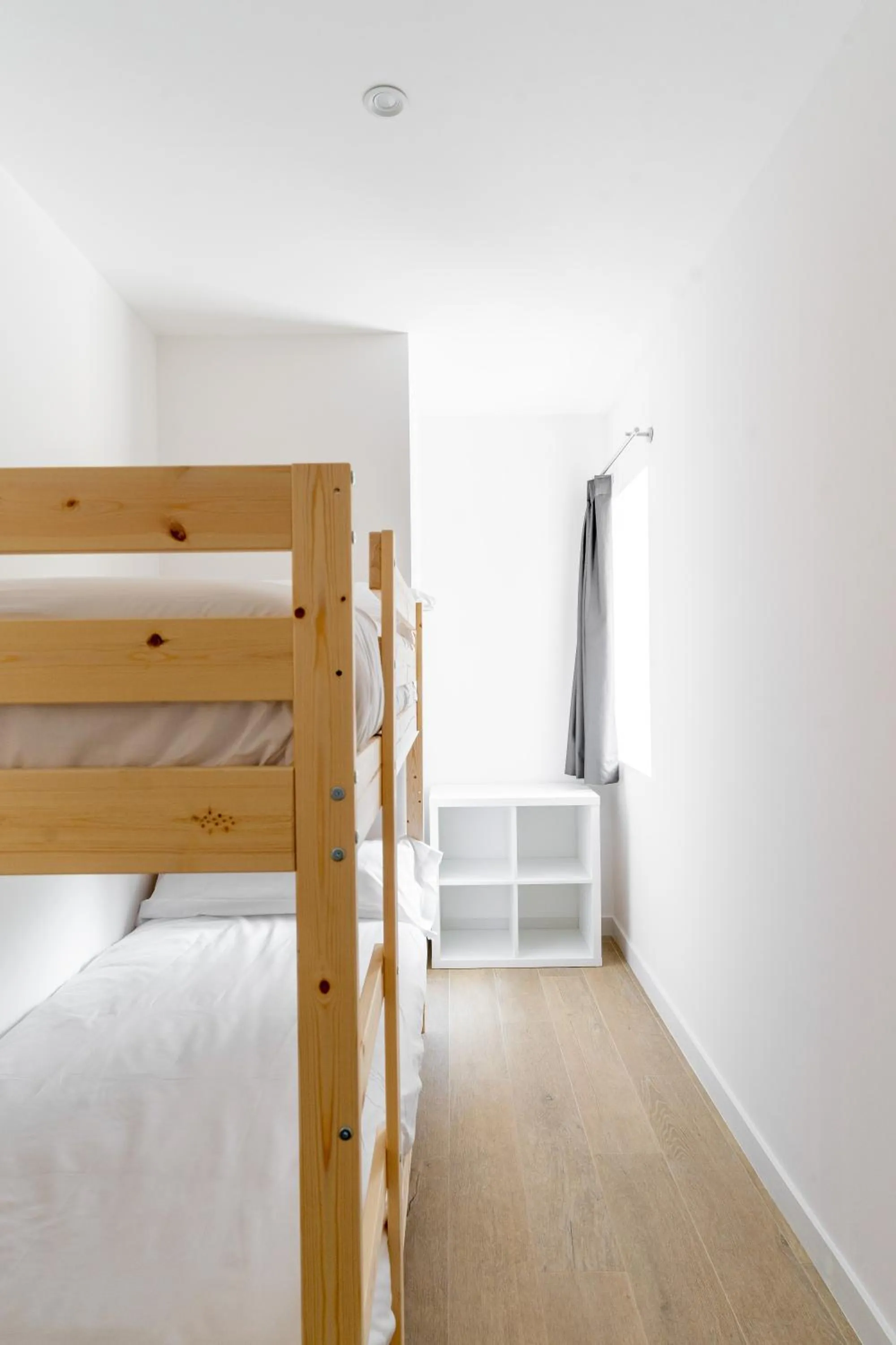 bunk bed, Bed in Jardines Villaverde
