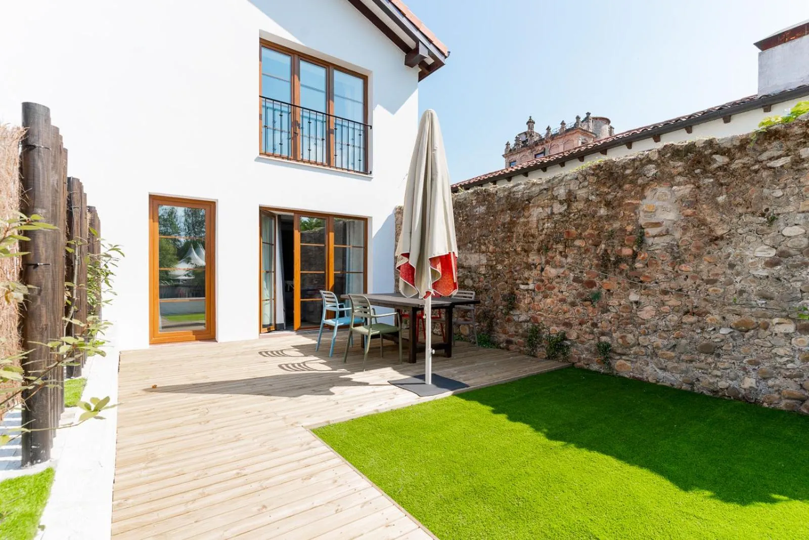 Property building in Jardines Villaverde