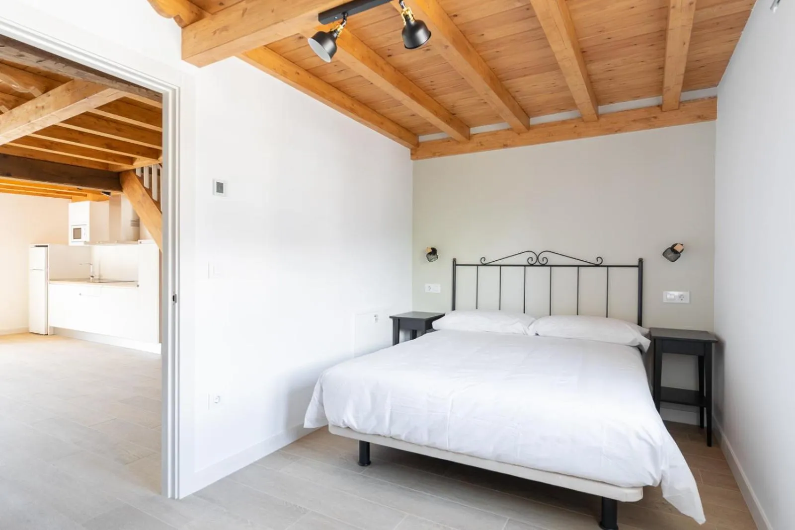 Bed in Jardines Villaverde