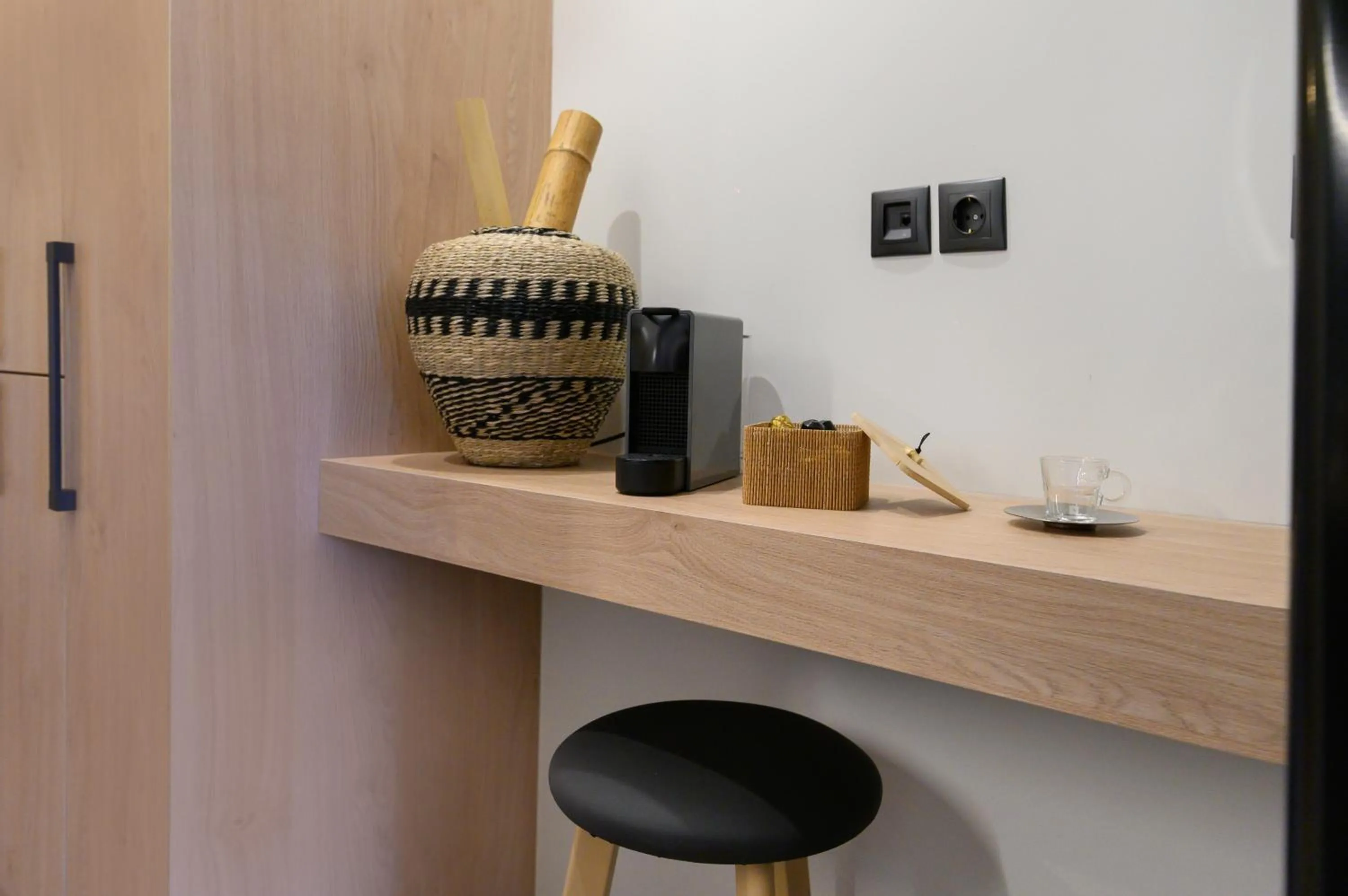 Coffee/tea facilities in Versa Villas