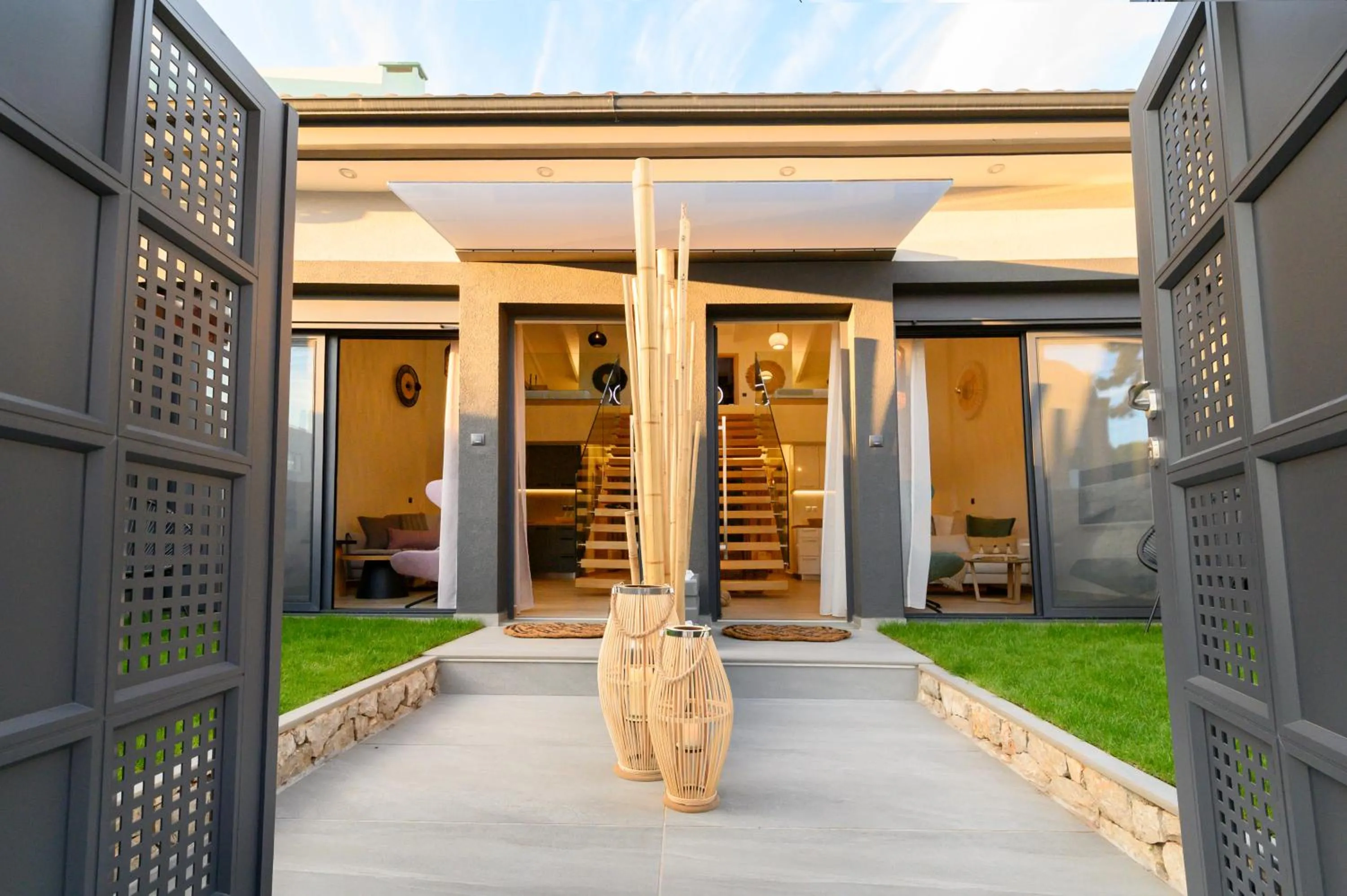 Facade/entrance in Versa Villas