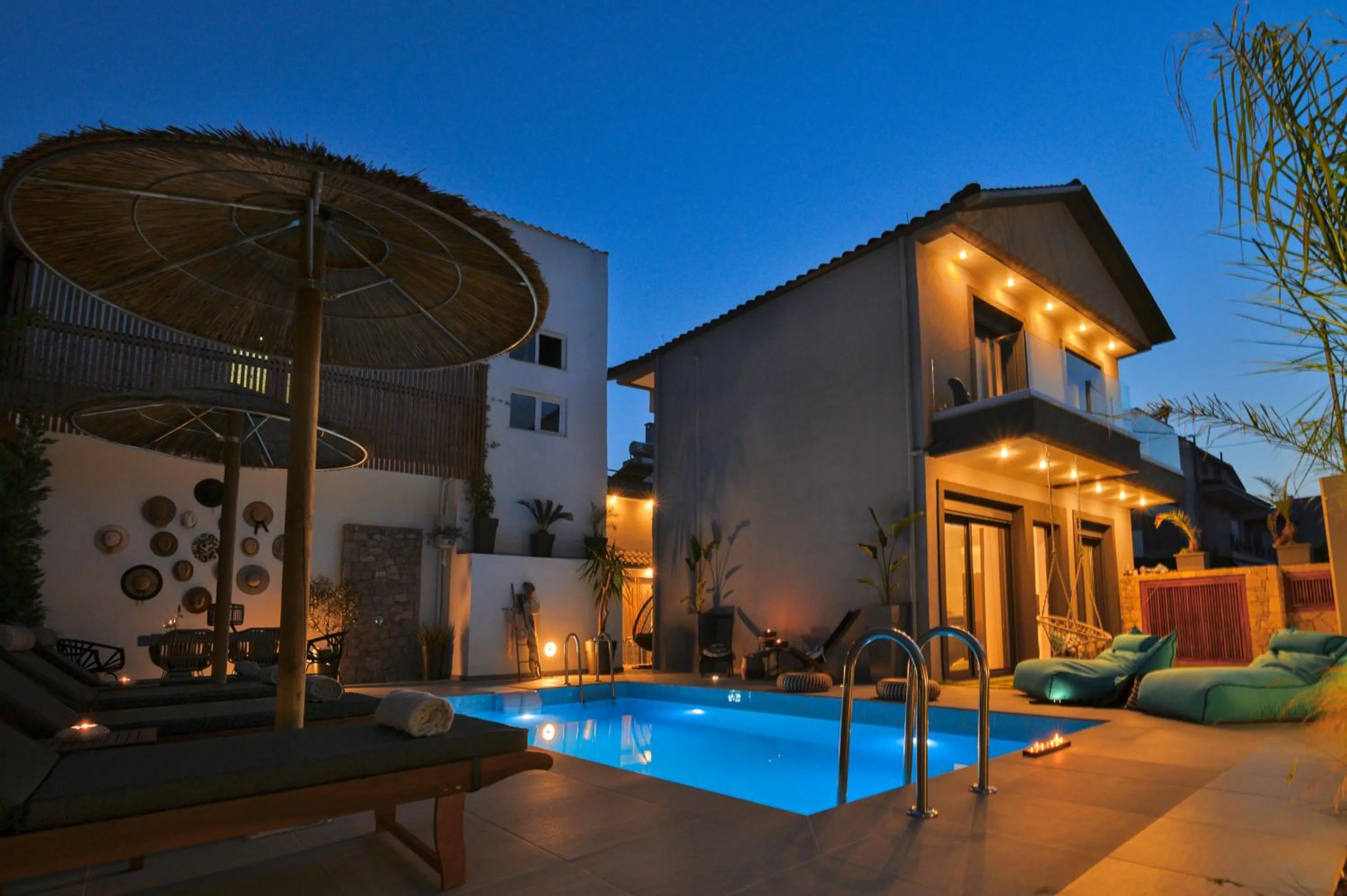 Swimming pool in Versa Villas