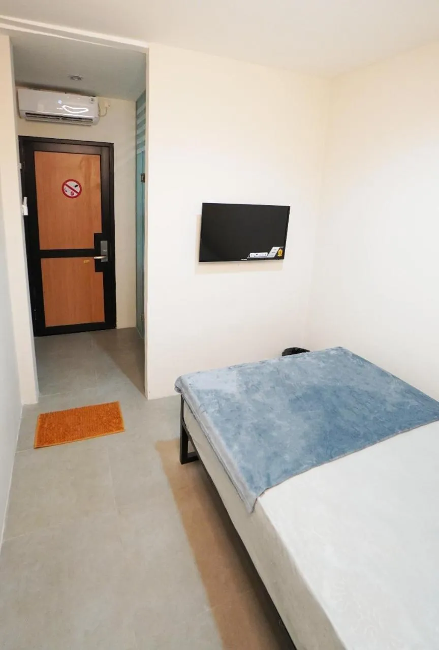 Bed in Hostel 18 Pasangan Butuh Surat Nikah