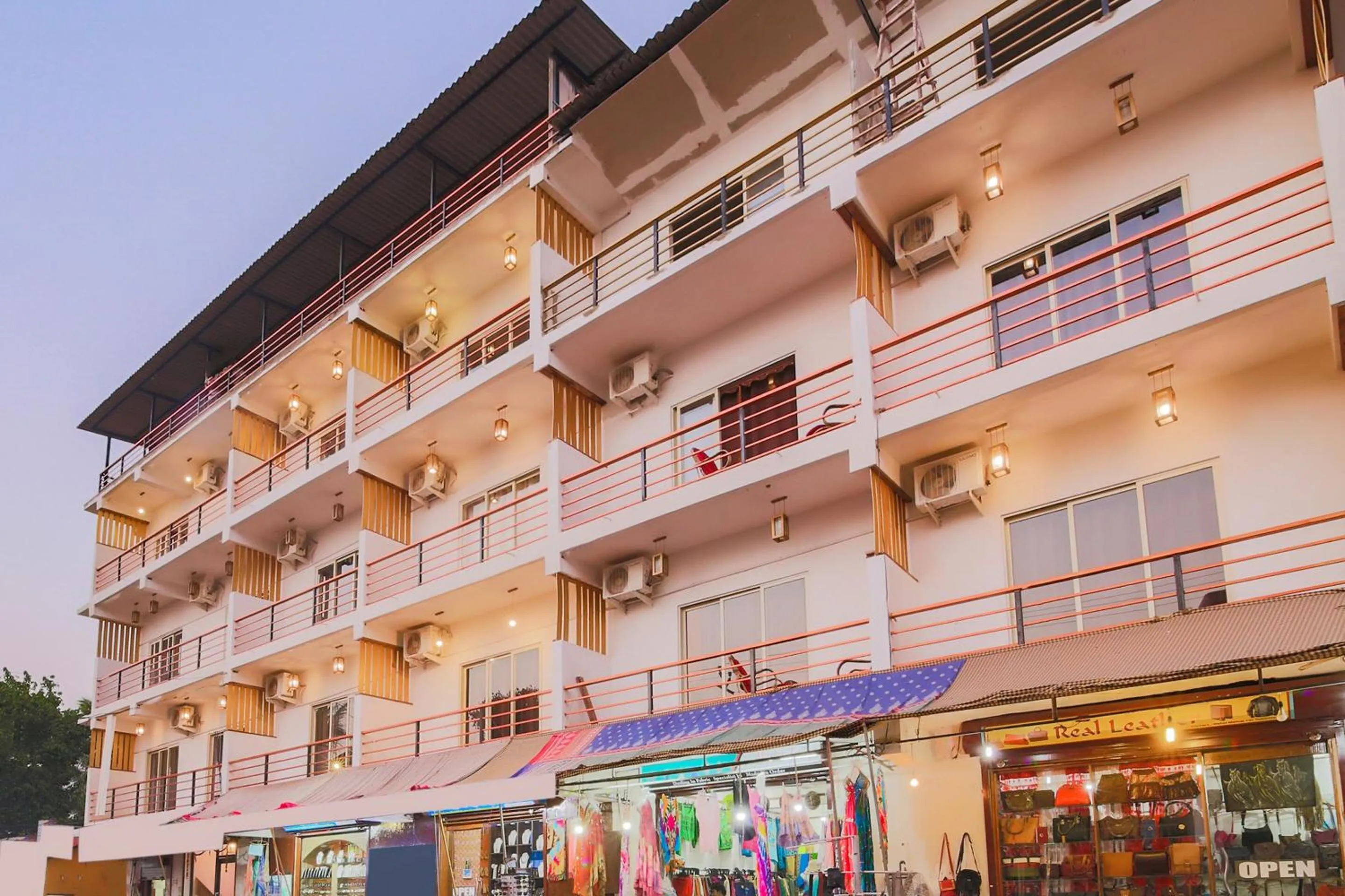 Facade/entrance in Hotel O Padma