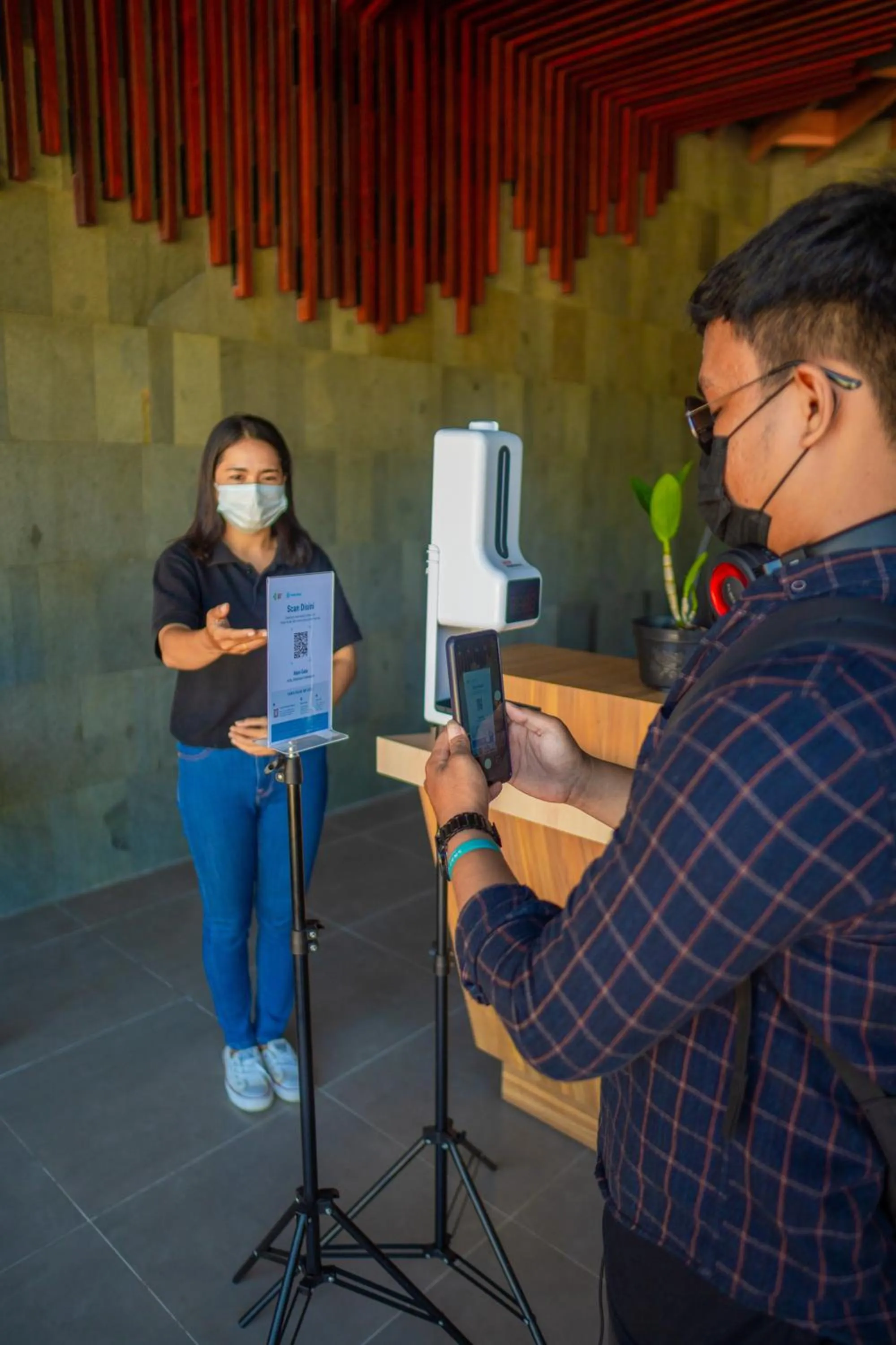 Staff in Royal Regantris Trawangan