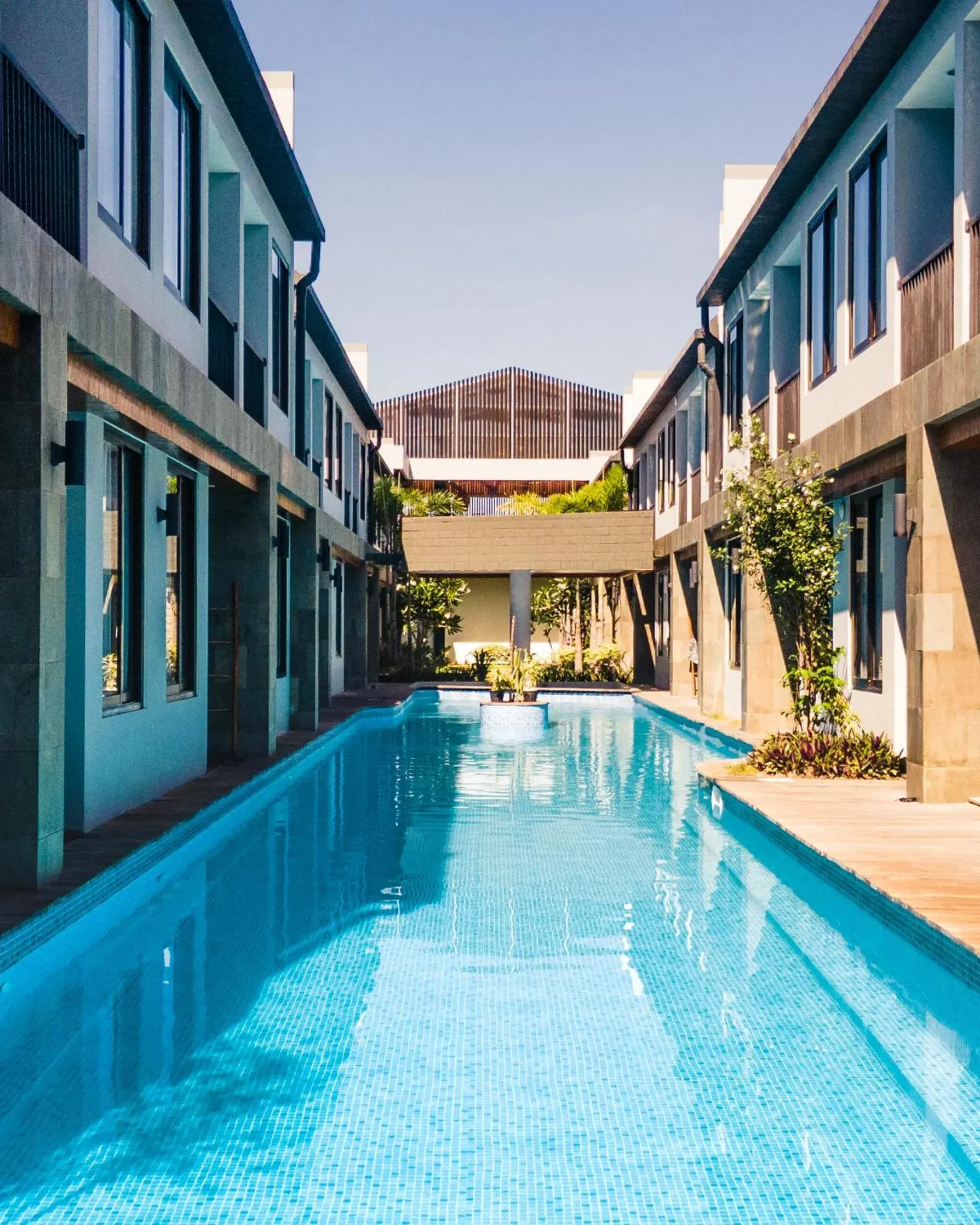 Swimming pool in Royal Regantris Trawangan Swimming pool in Royal Regantris Trawangan