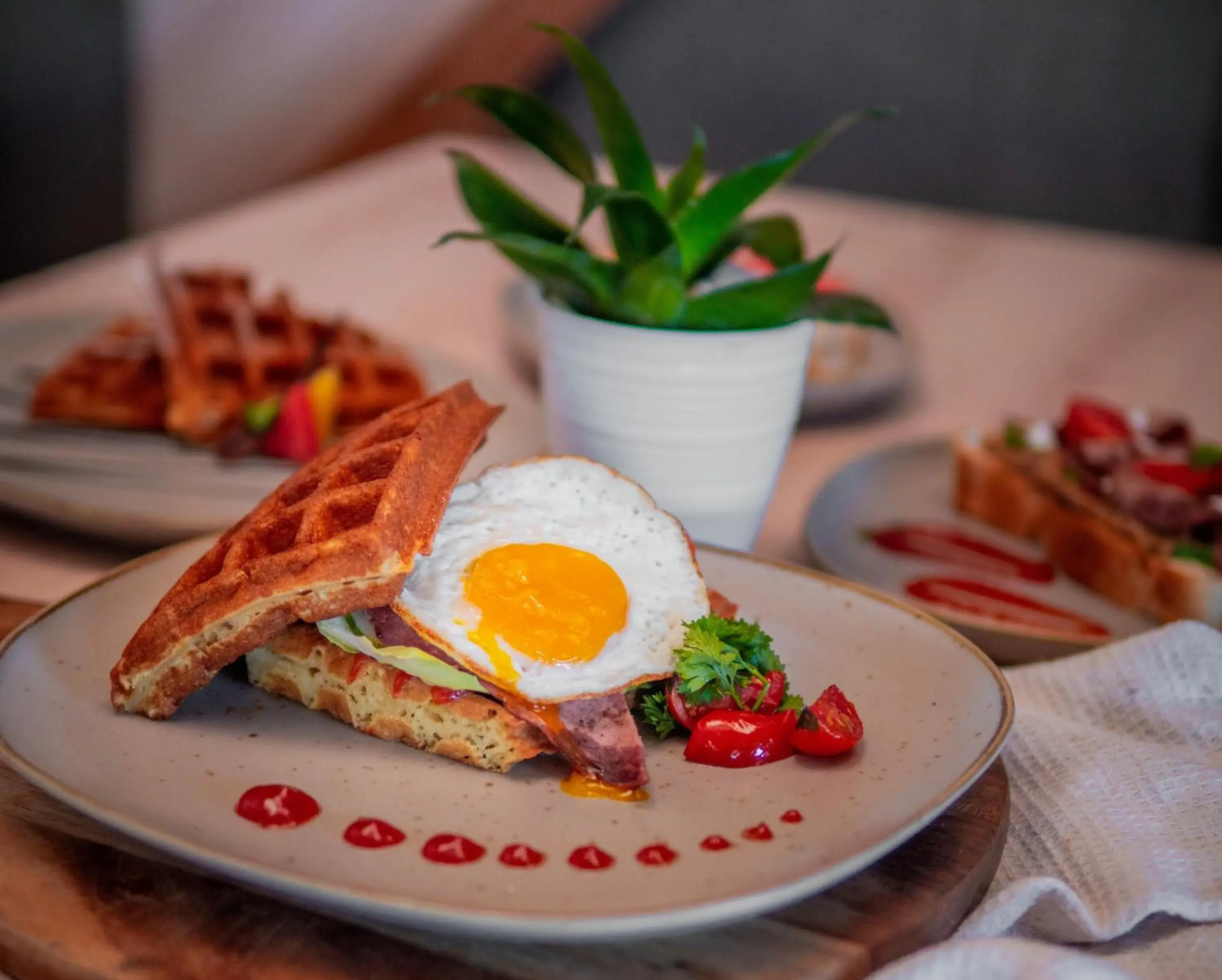 Food and drinks in Royal Regantris Trawangan Food and drinks in Royal Regantris Trawangan