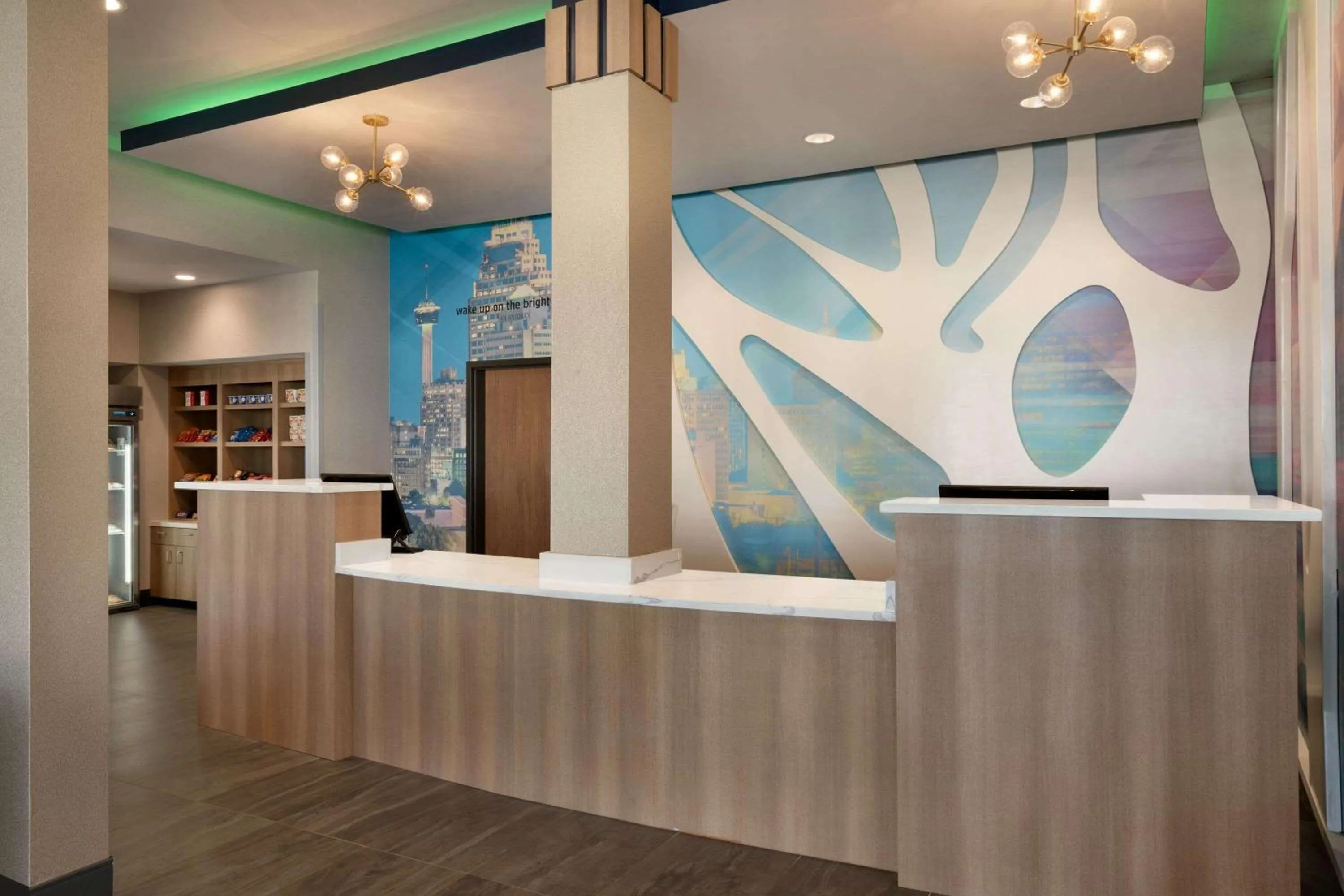Lobby or reception in La Quinta Inn & Suites by Wyndham San Antonio Seaworld LAFB