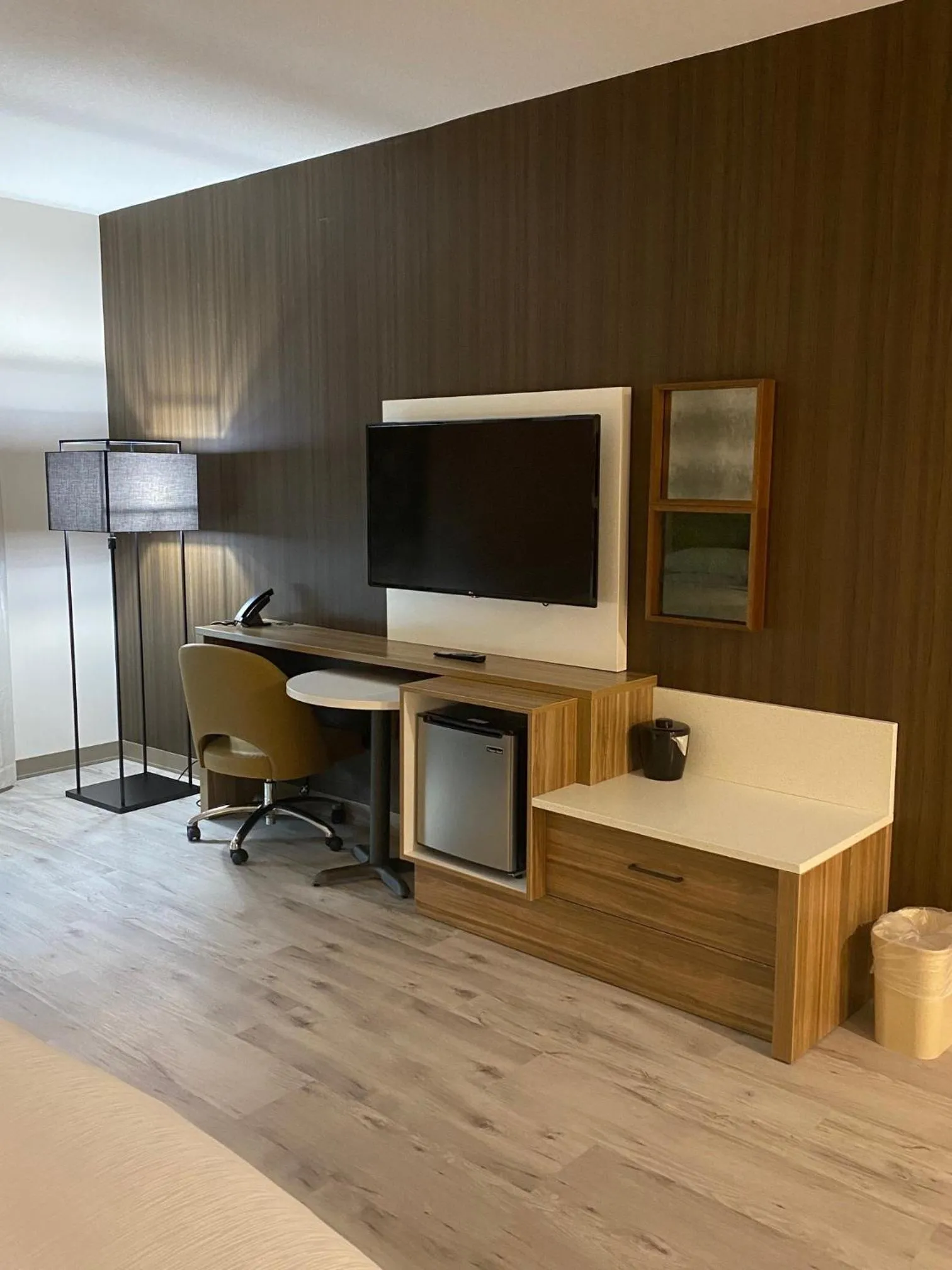 TV and multimedia in Wyndham Garden Orlando Airport - Free Airport Shuttle