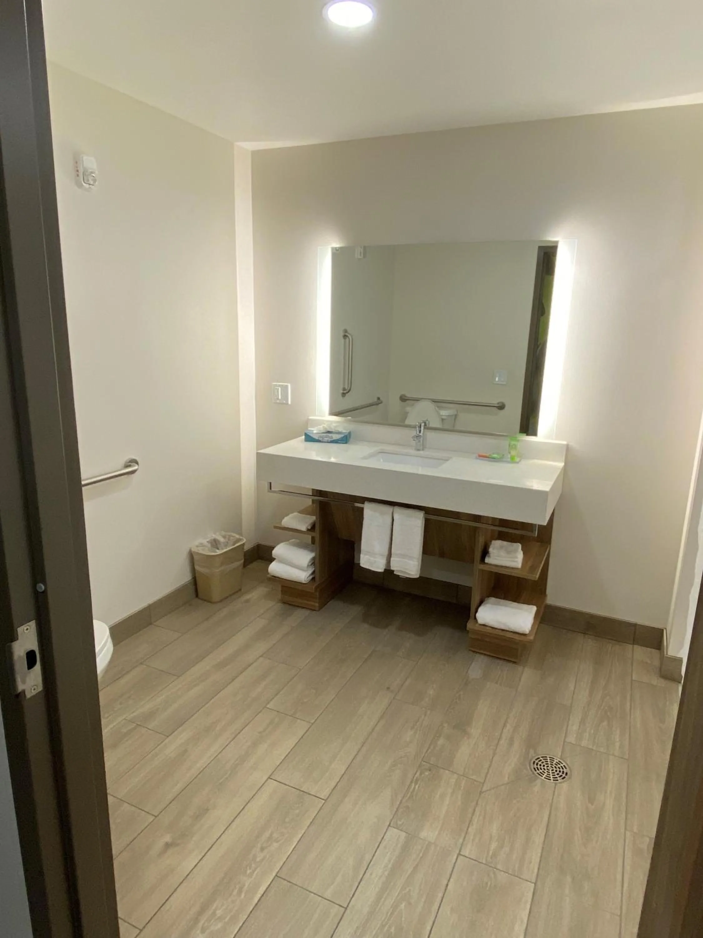 Bathroom in Wyndham Garden Orlando Airport - Free Airport Shuttle
