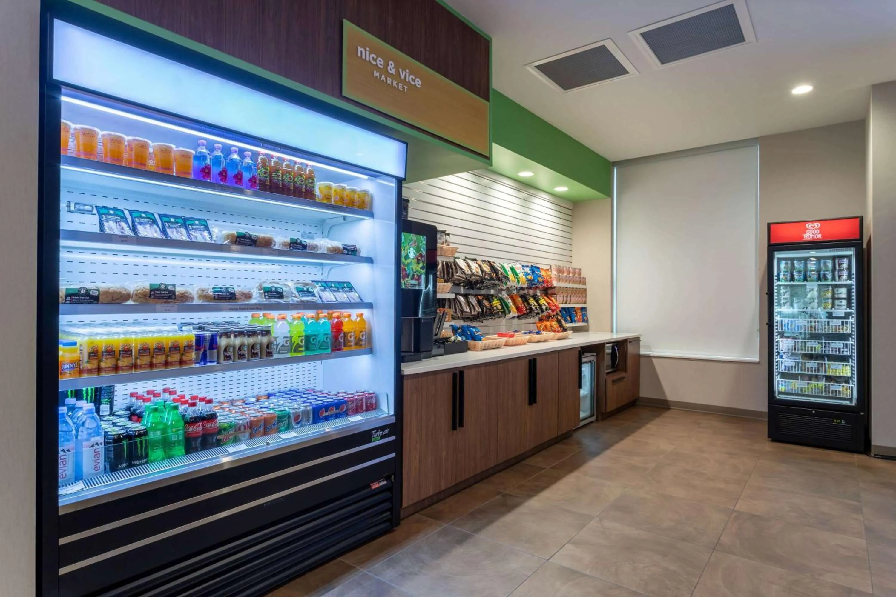 On site in Wyndham Garden Orlando Airport - Free Airport Shuttle