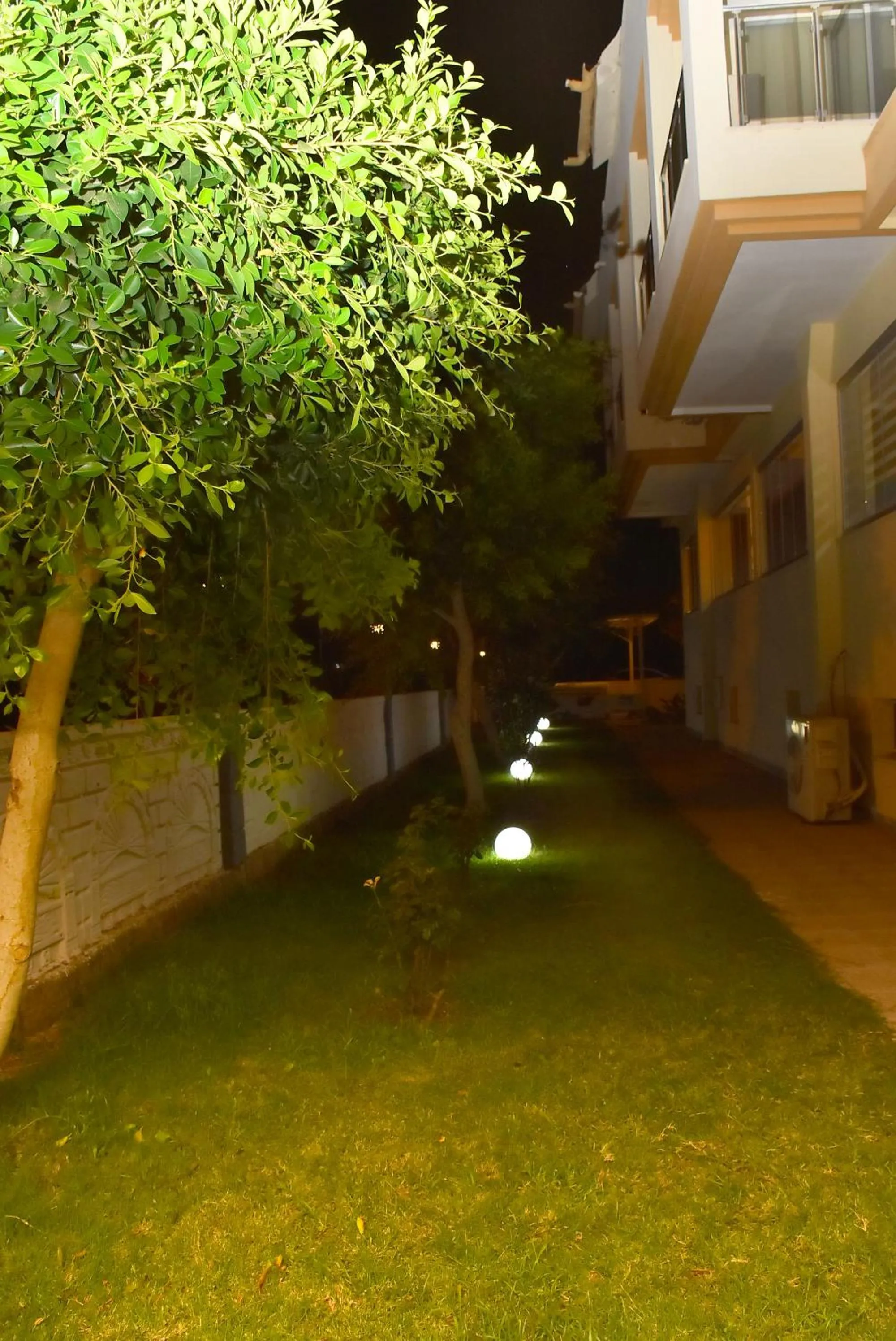 Garden in Nora Suit Hotel