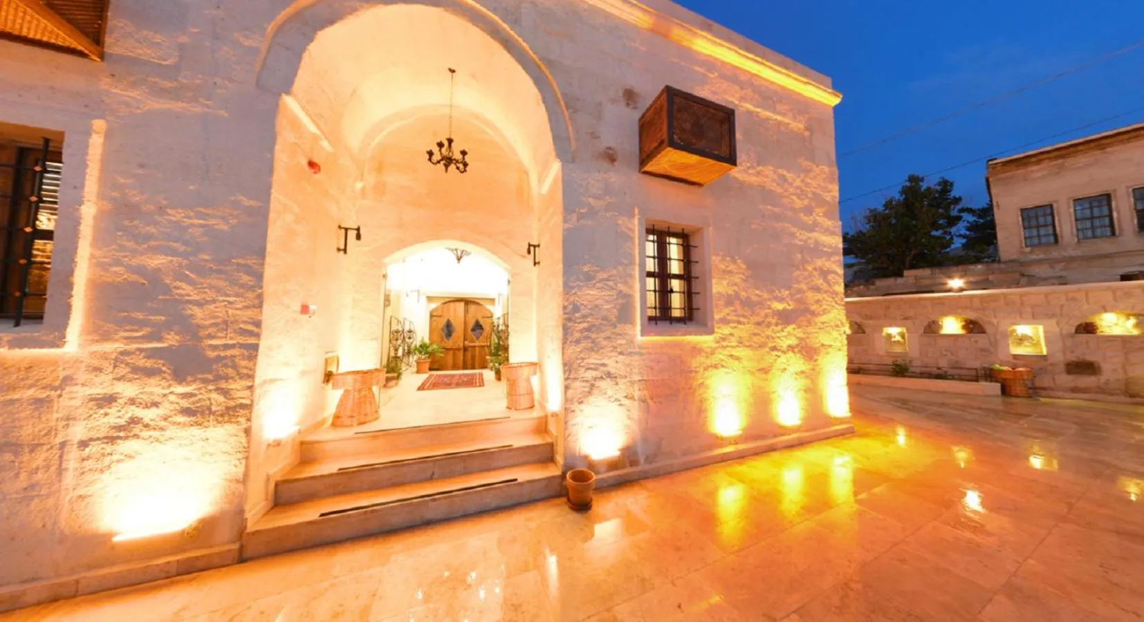 Garden in Pegas Cave Suites