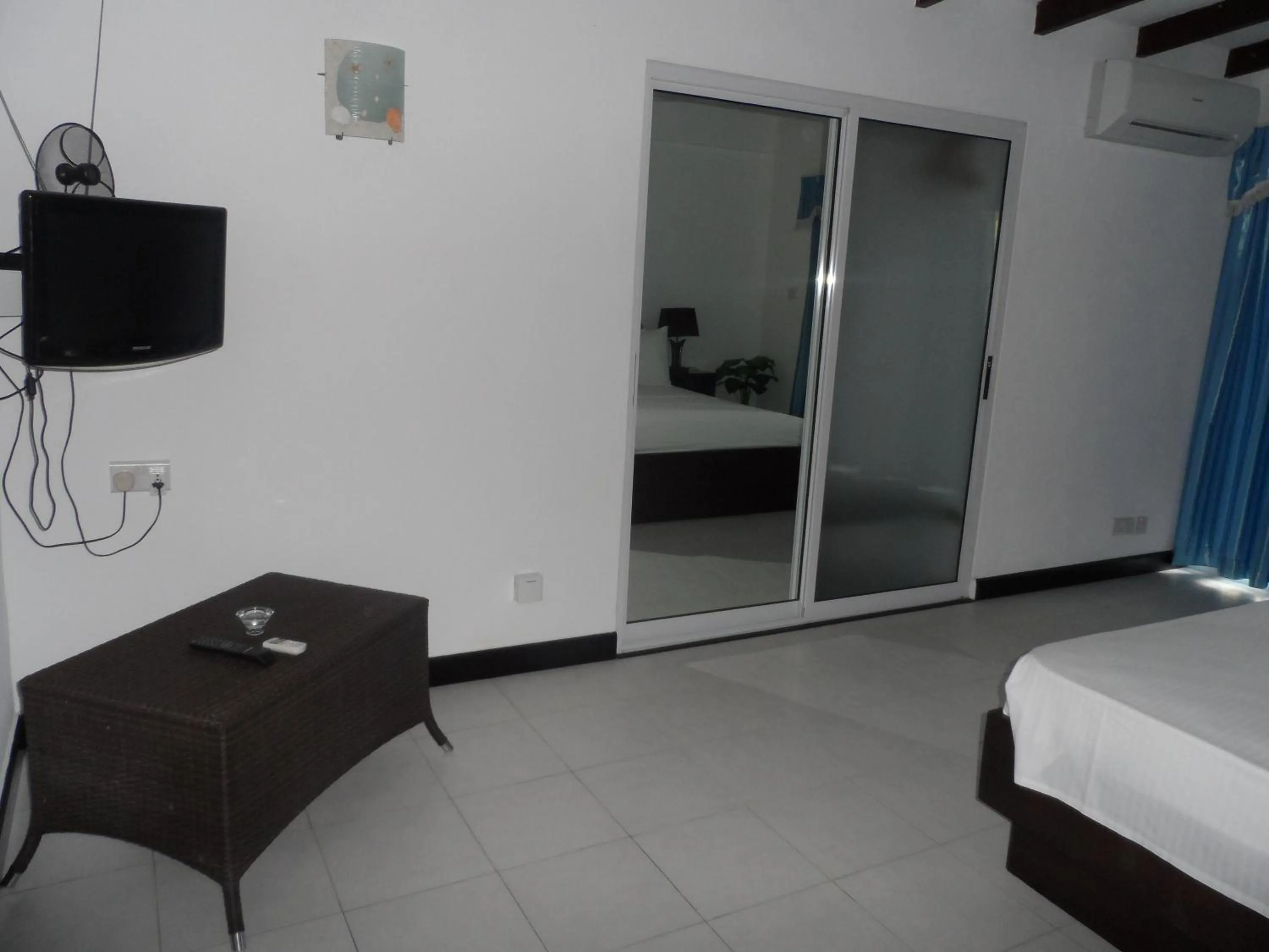 Property building, Bed in Anse Norwa Self Catering