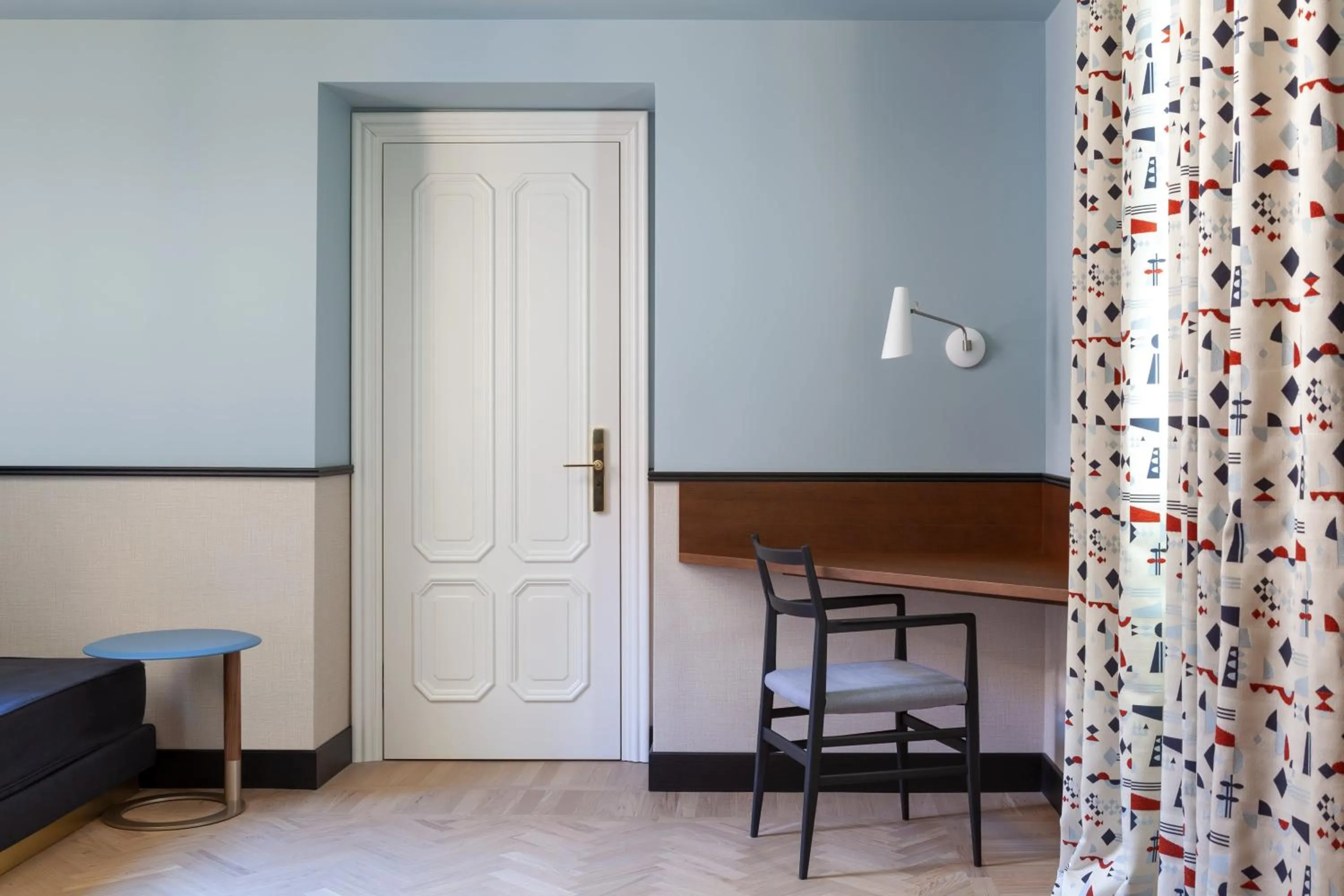 Photo of the whole room in Amabilia Suites