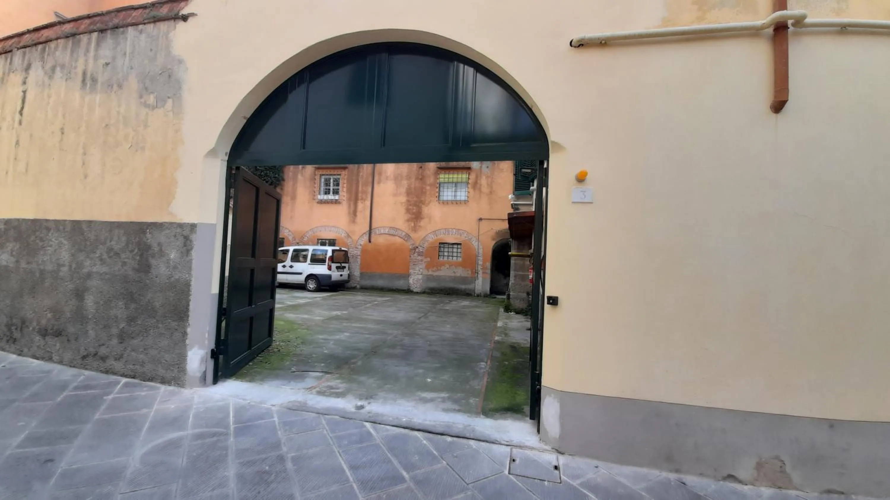 Parking in Casa per ferie religiosa Figlie di Nazareth