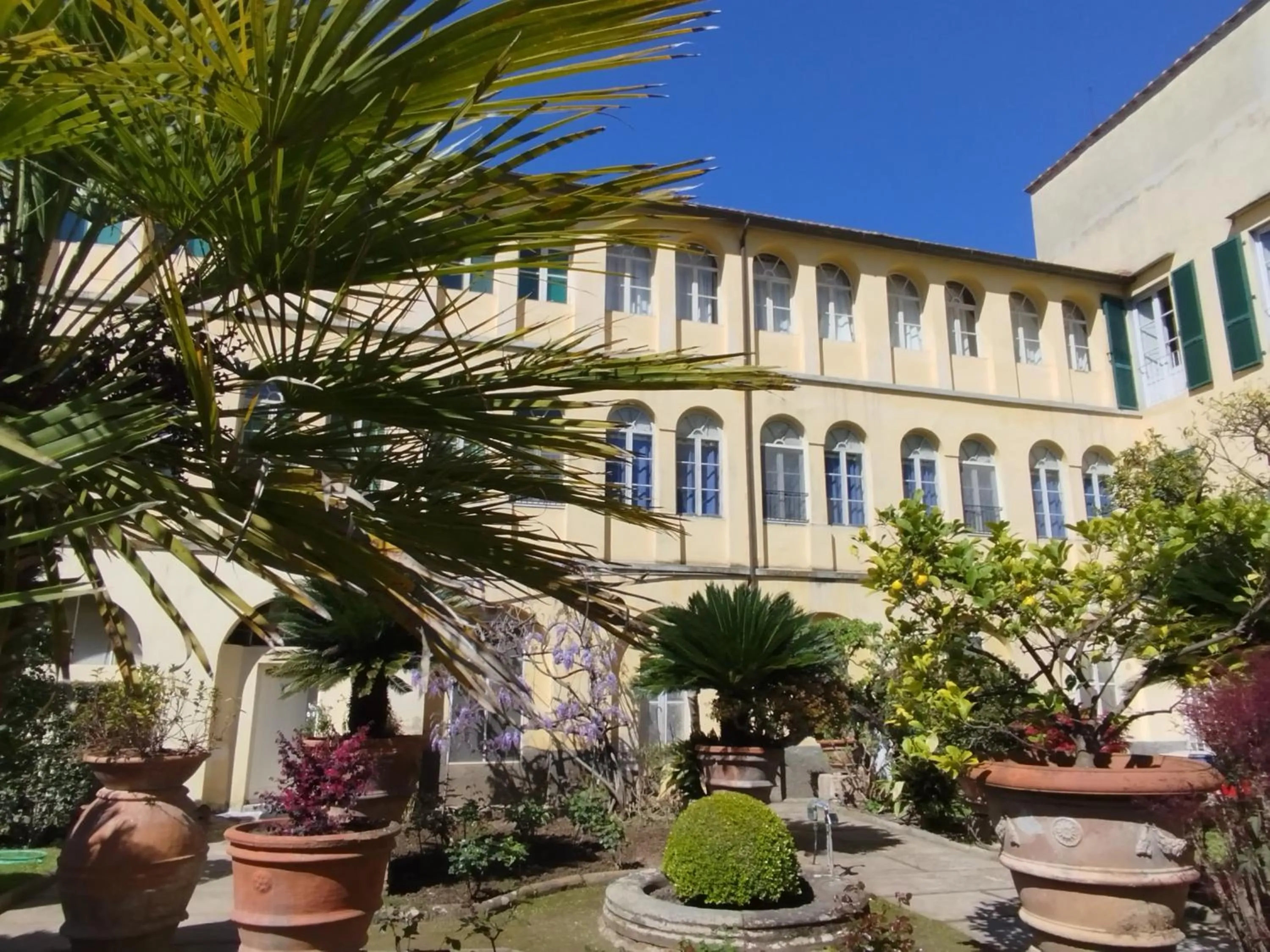 Property building in Casa per ferie religiosa Figlie di Nazareth