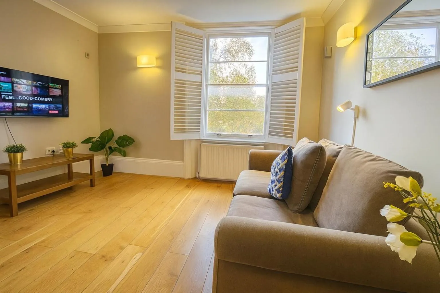 Living room in Queen Victoria Apartments