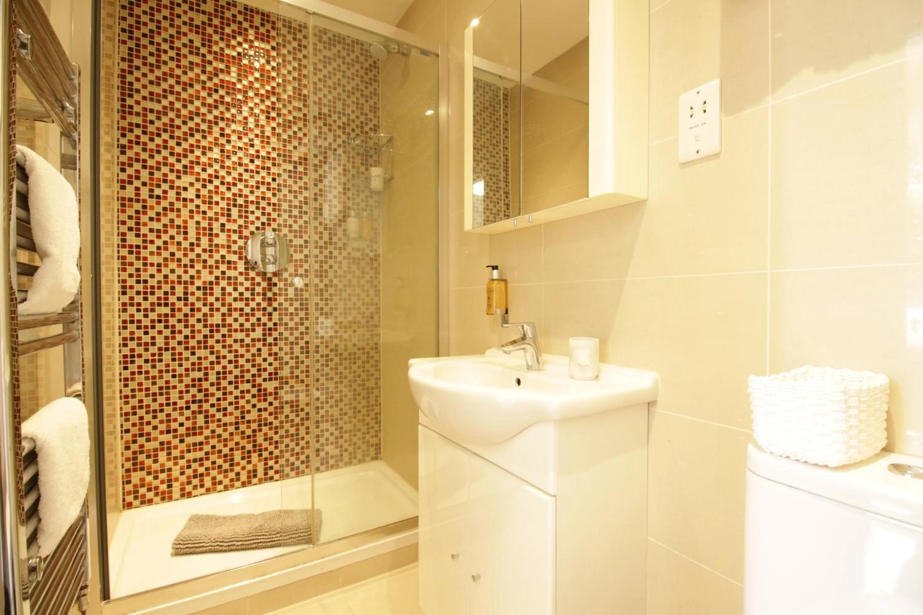 Bathroom in Queen Victoria Apartments