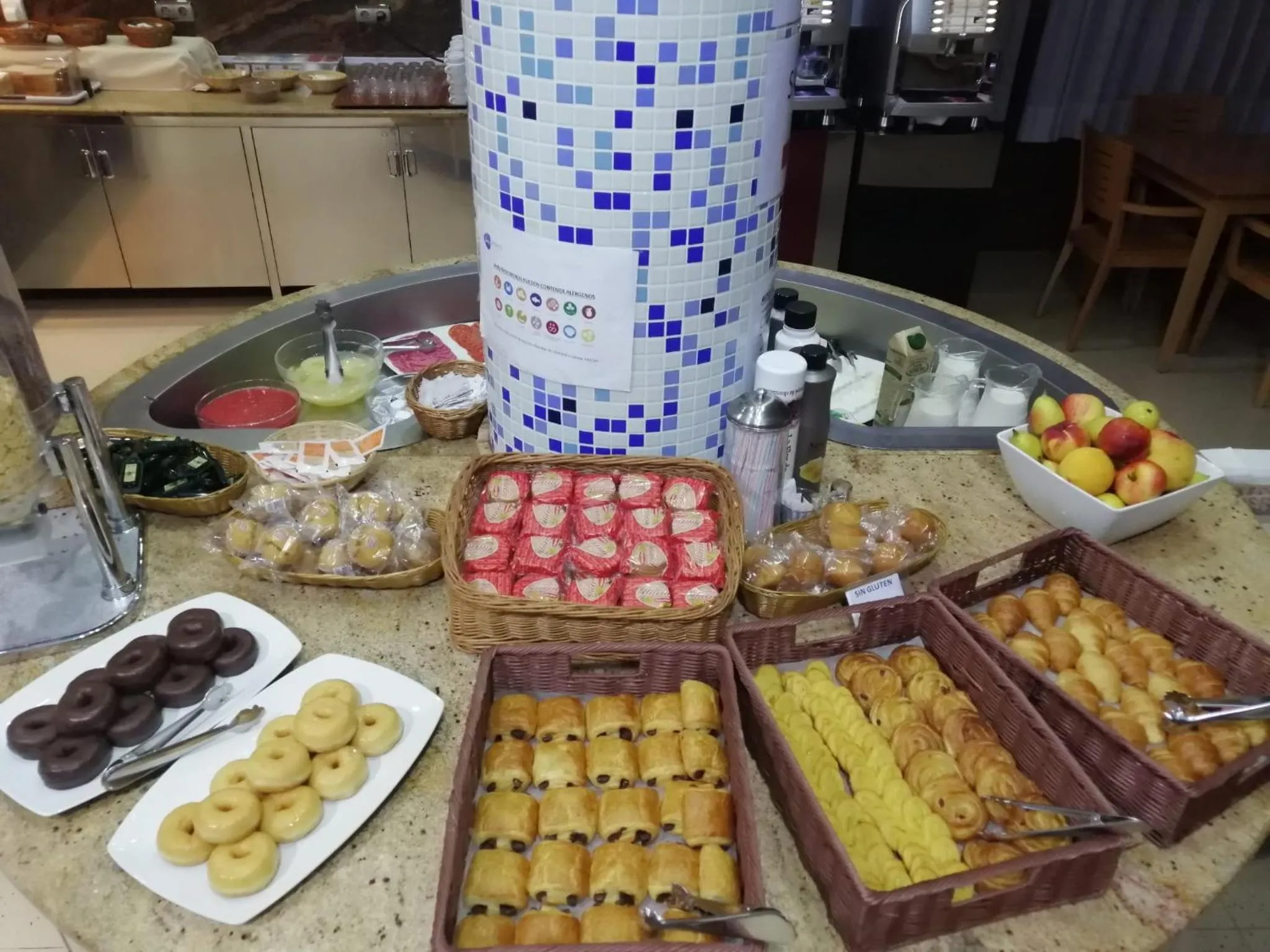 Buffet breakfast in Hotel Vent de Mar