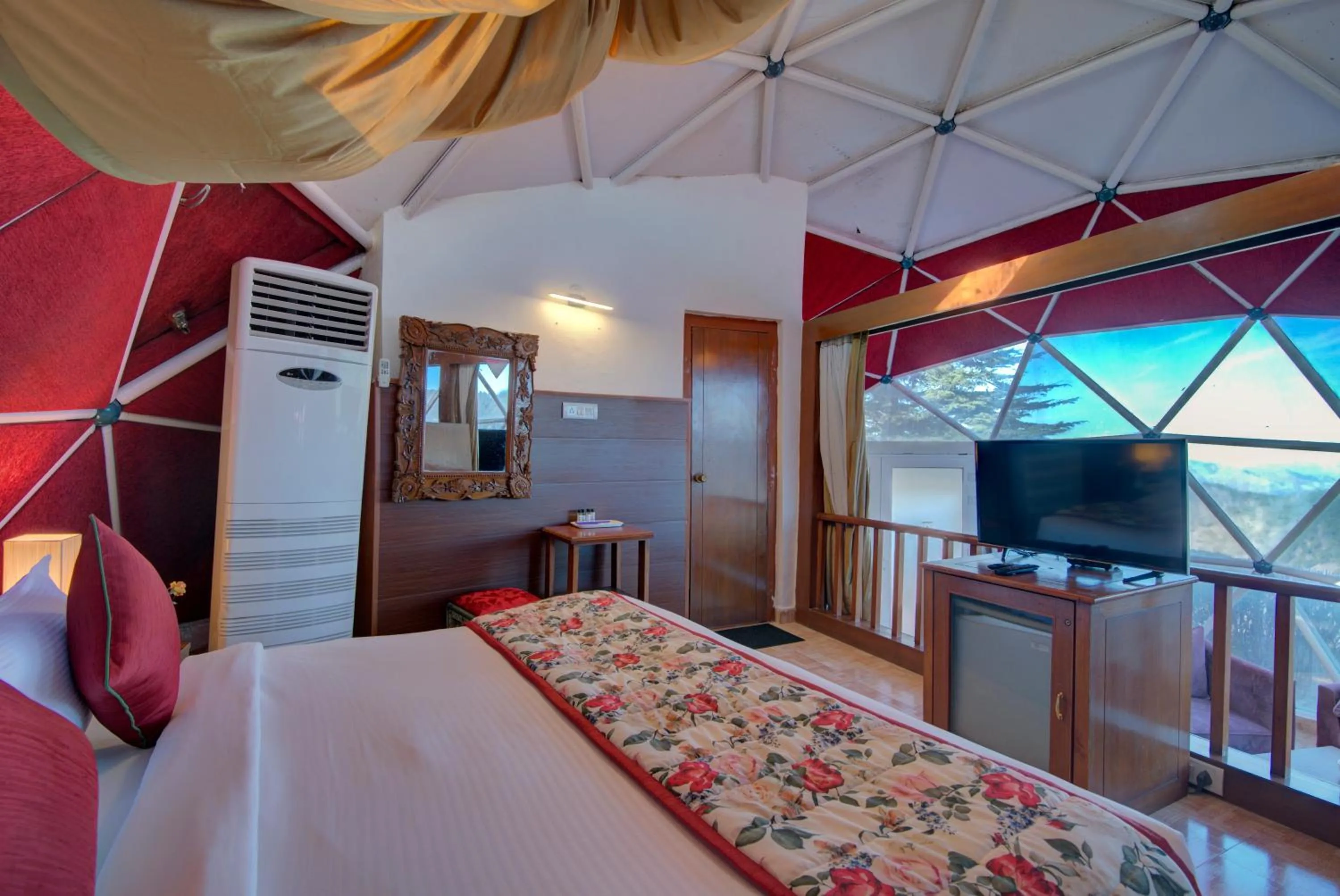 Bedroom in Tarika Resort & Spa , Chail