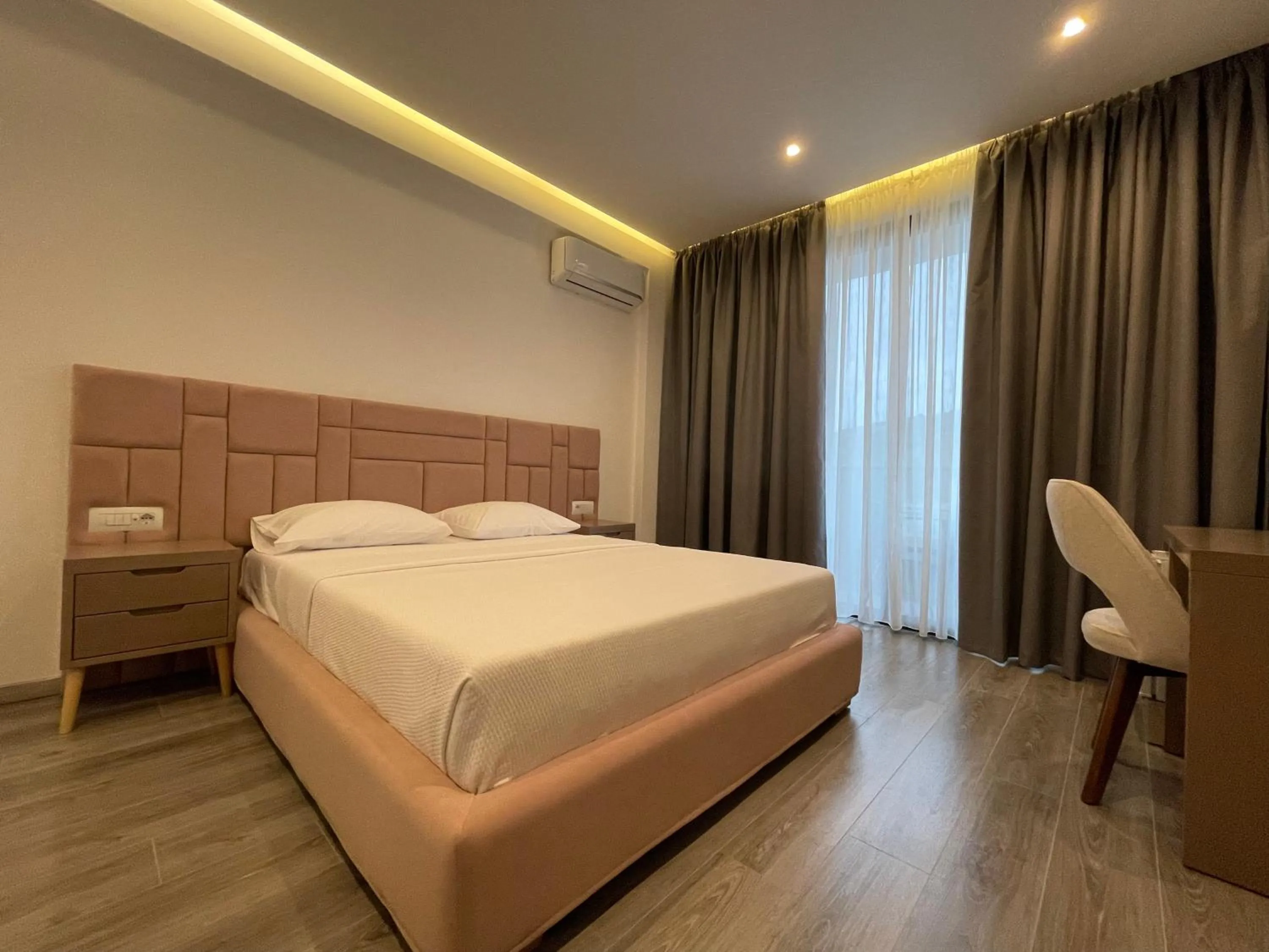 Bedroom, Bed in Hotel Mare 2