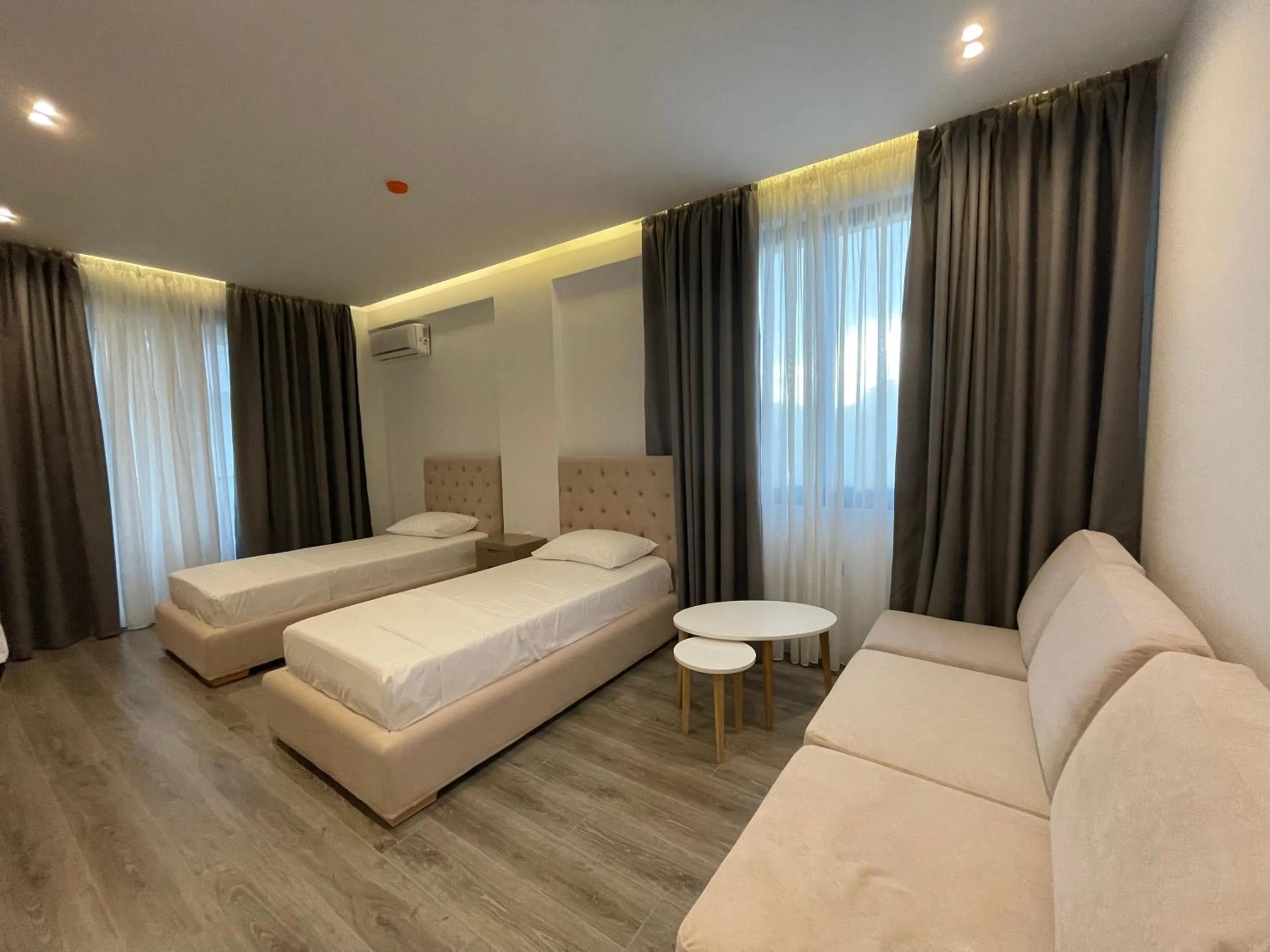 Bedroom, Bed in Hotel Mare 2