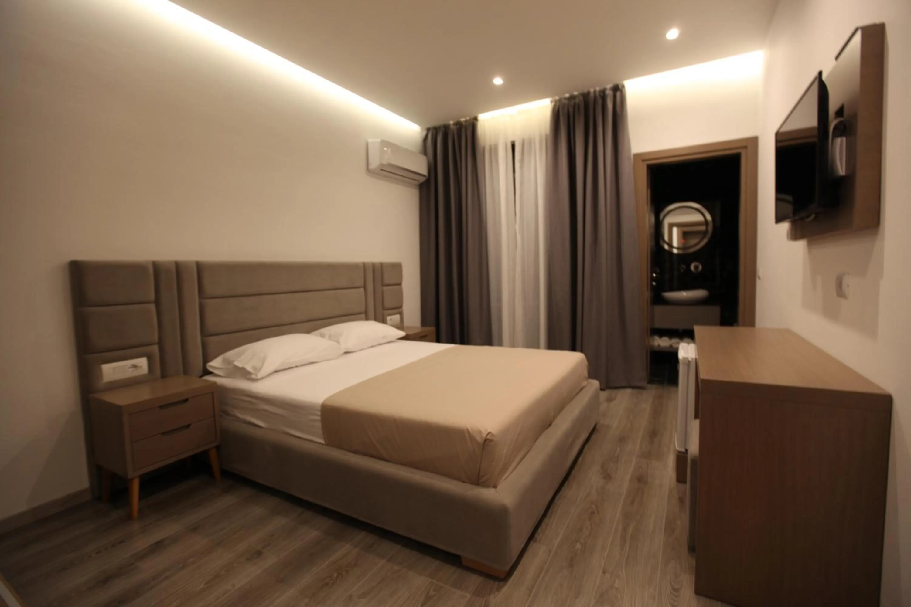 Bedroom, Bed in Hotel Mare 2