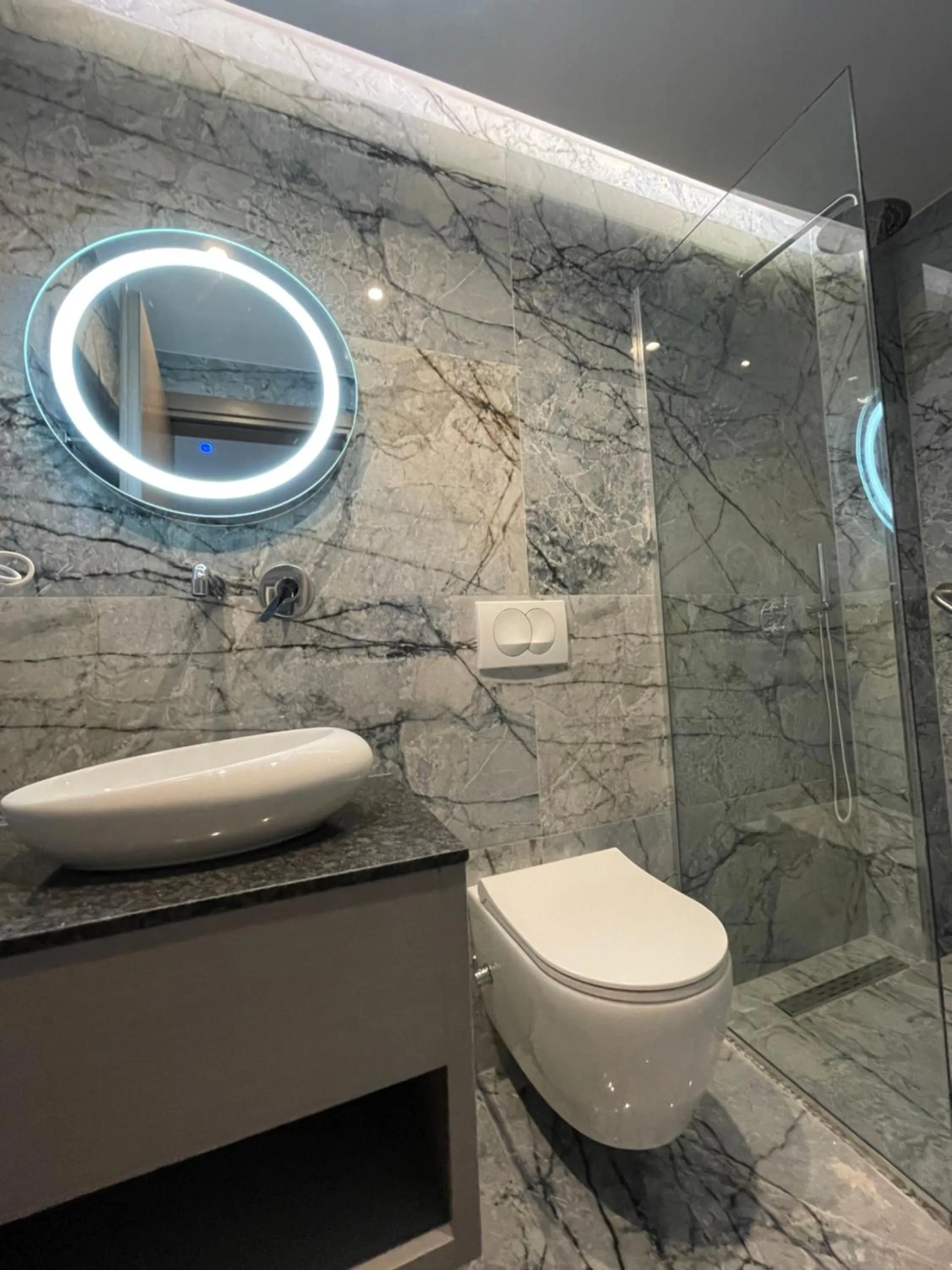 Bathroom in Hotel Mare 2