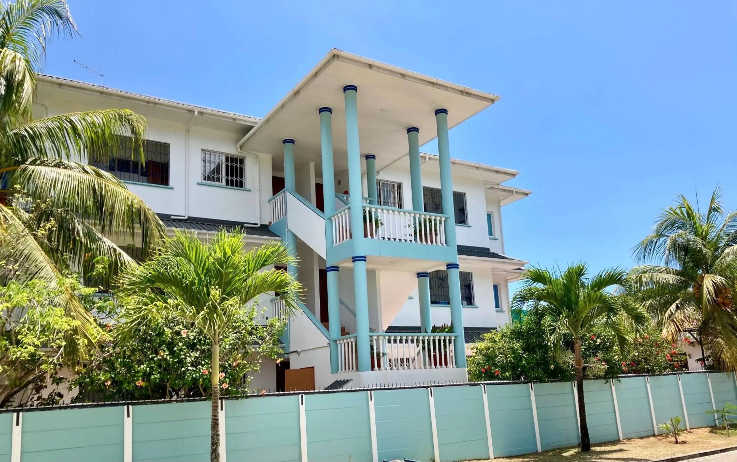 Property building in La Villa Therese Property building in La Villa Therese