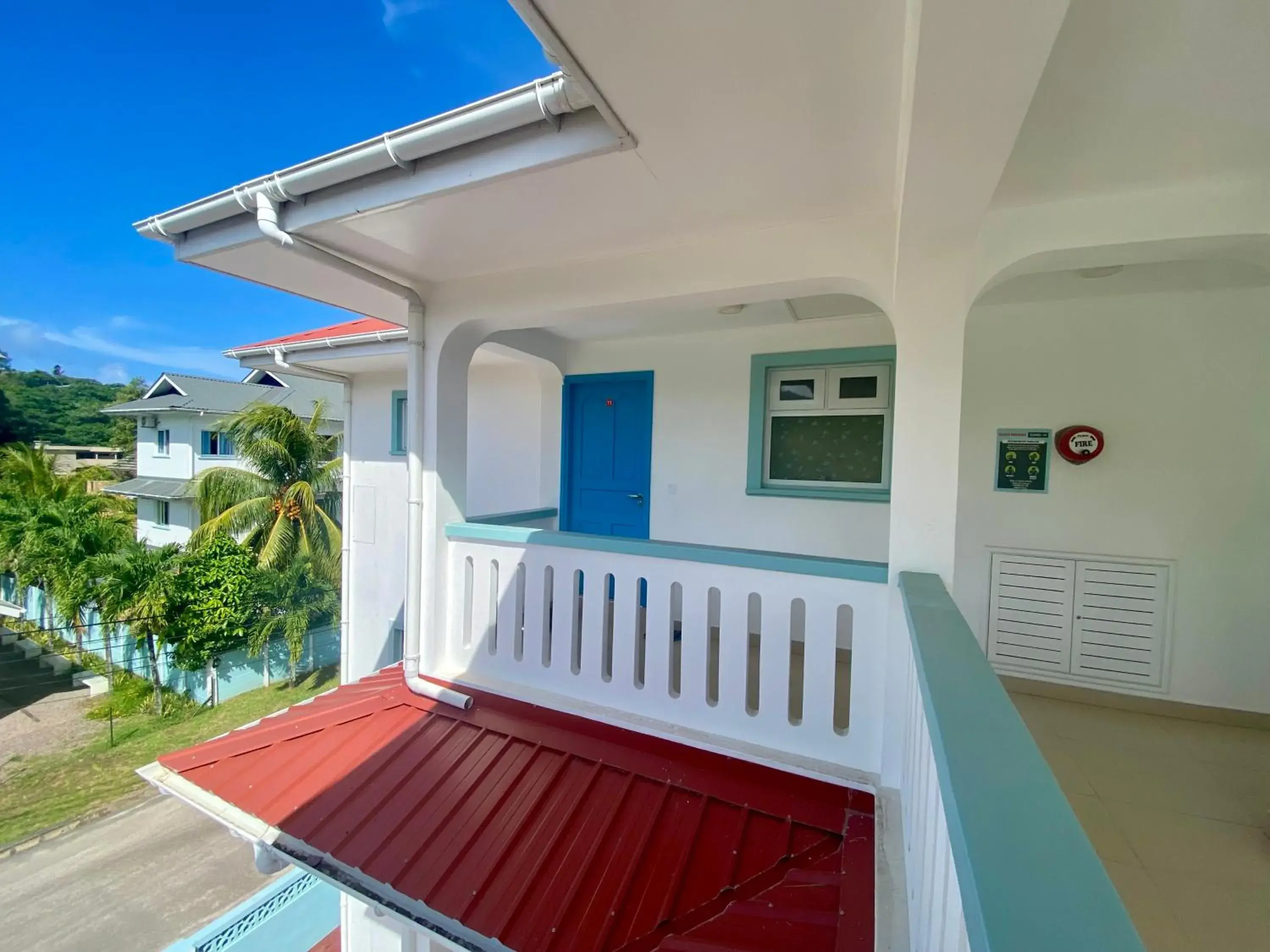 Property building in La Villa Therese Property building in La Villa Therese