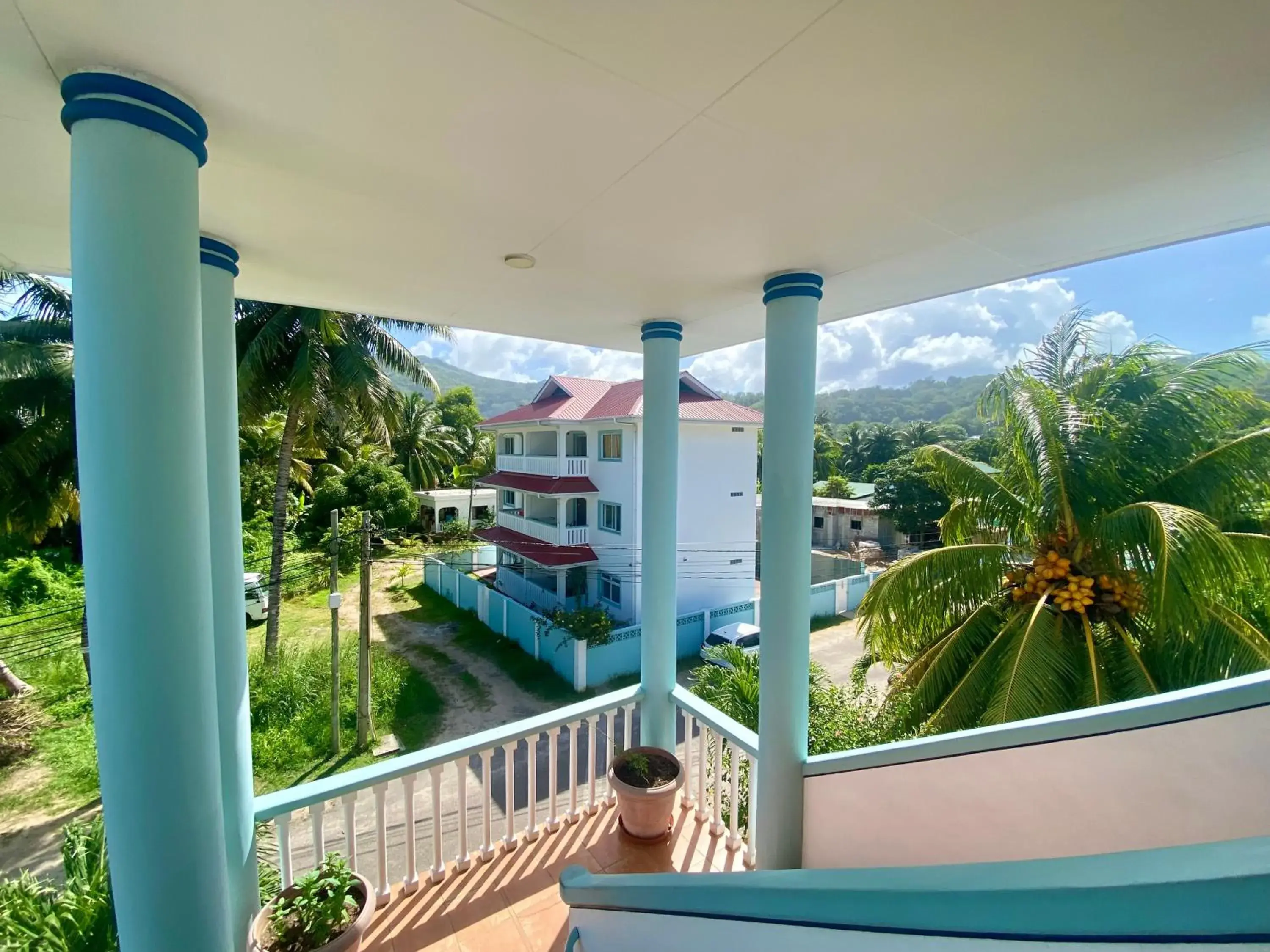 Property building in La Villa Therese Property building in La Villa Therese