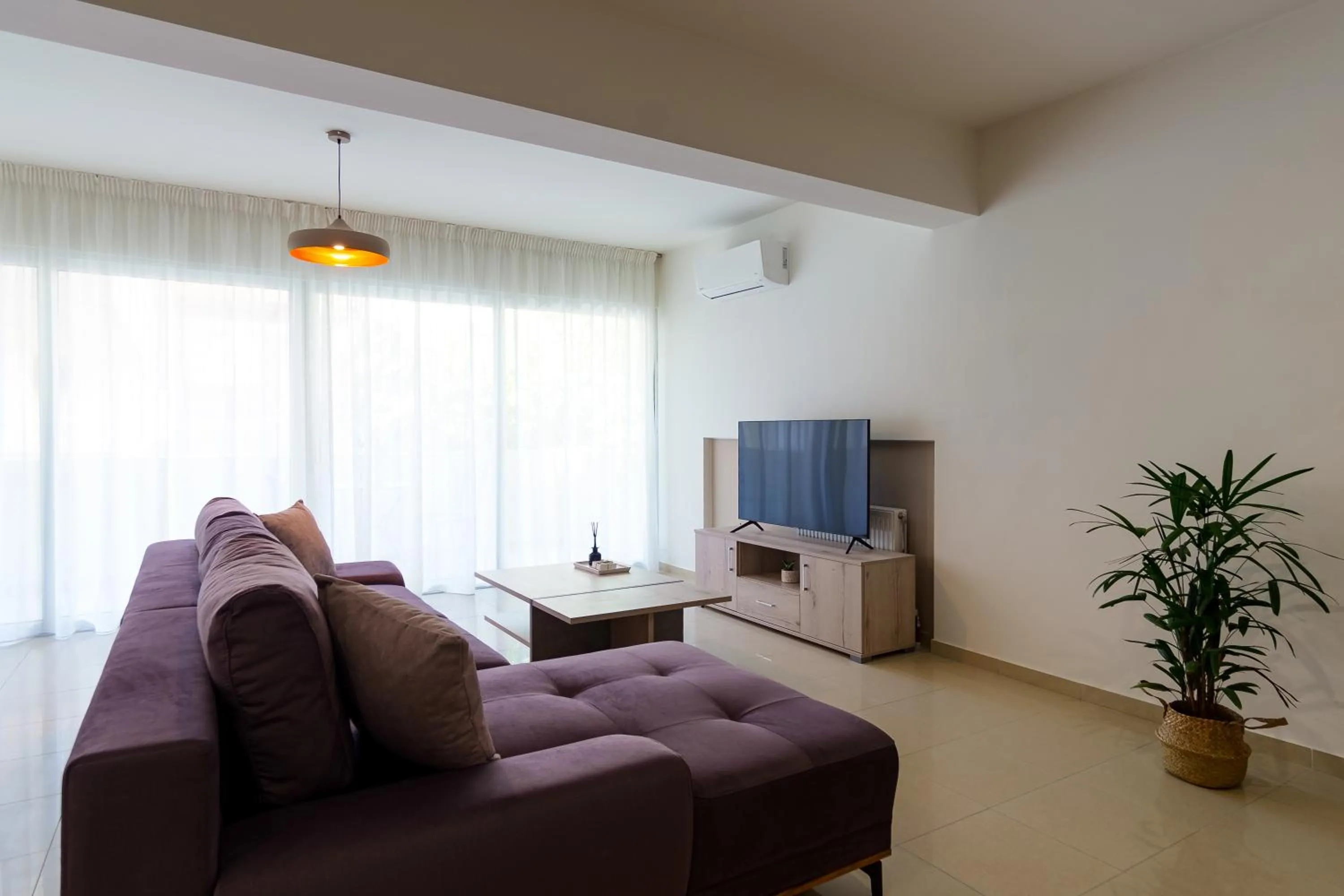 Oikies Luxury Apartments with private free parking area