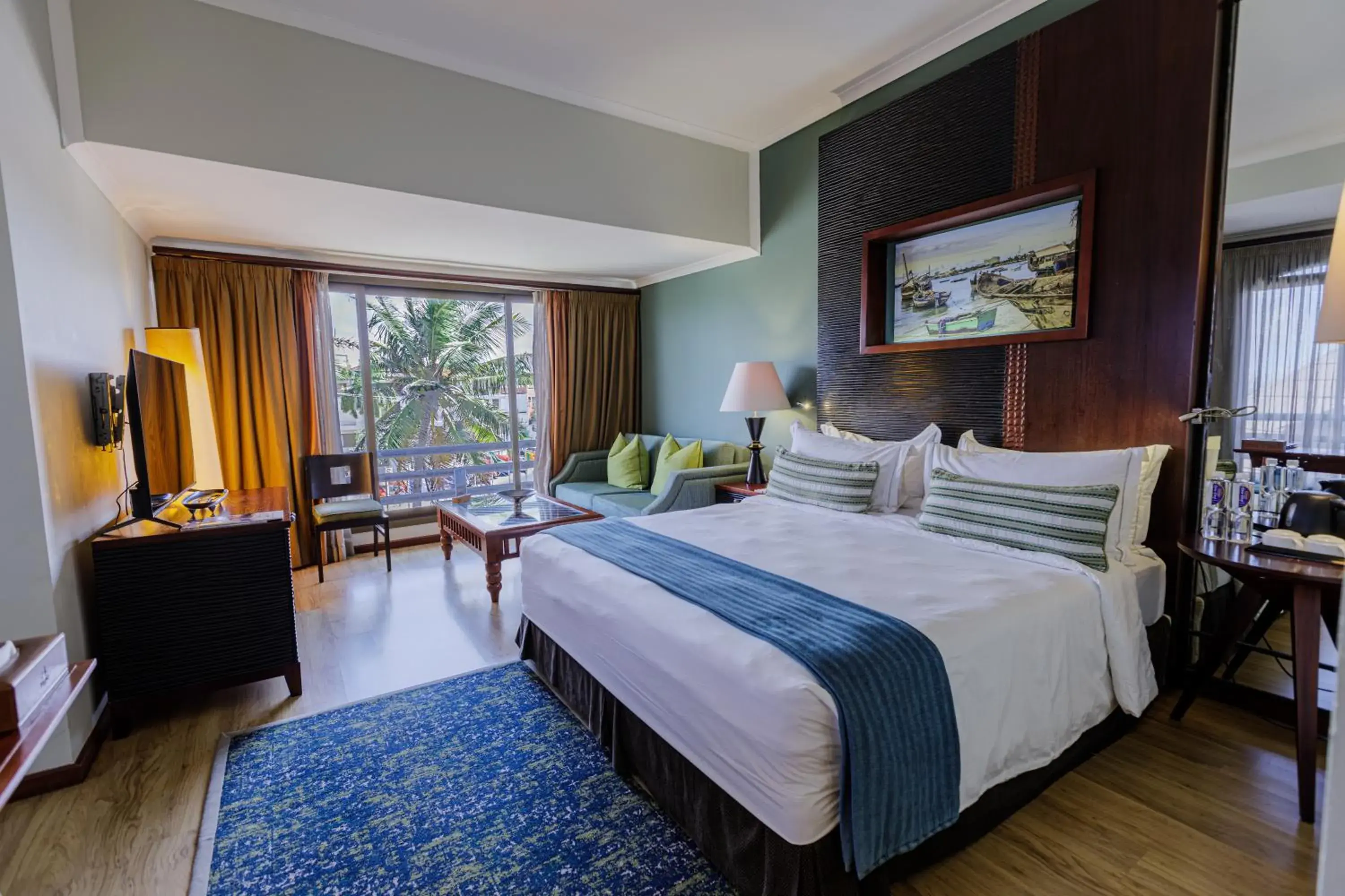 Photo of the whole room, Bed in Sea Cliff Hotel Photo of the whole room, Bed in Sea Cliff Hotel