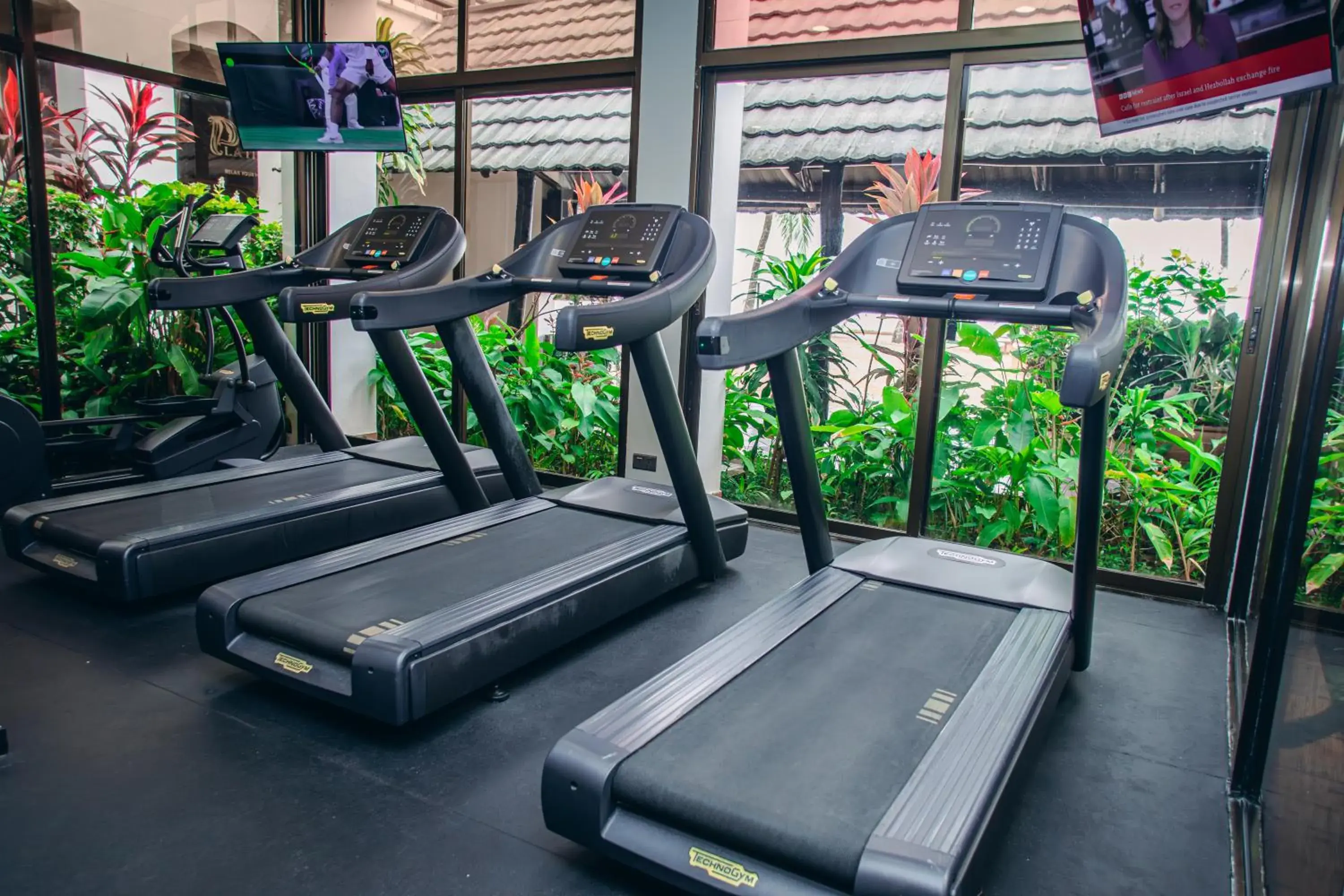 Fitness centre/facilities in Sea Cliff Hotel Fitness centre/facilities in Sea Cliff Hotel