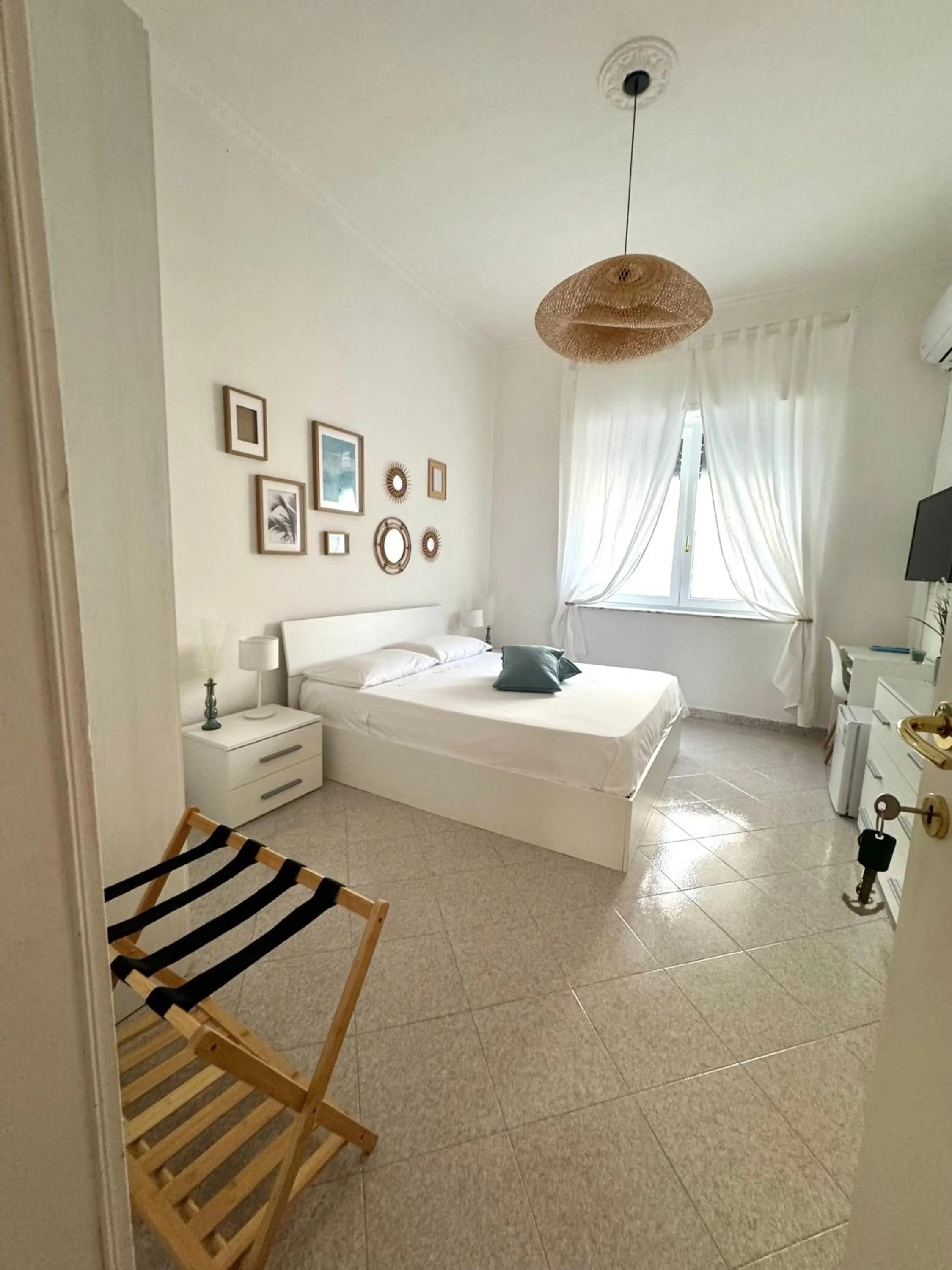 Bed in A Due Passi dal Mare B&B