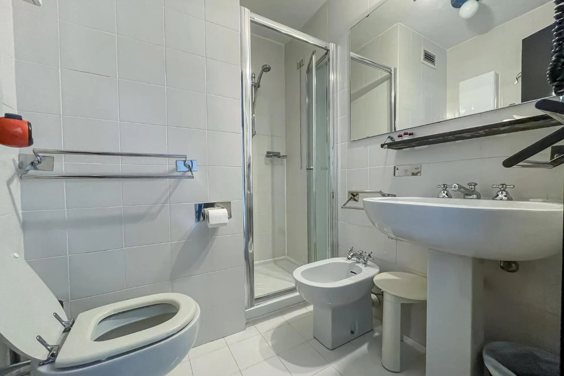 Bathroom in Ostello Bello Genova