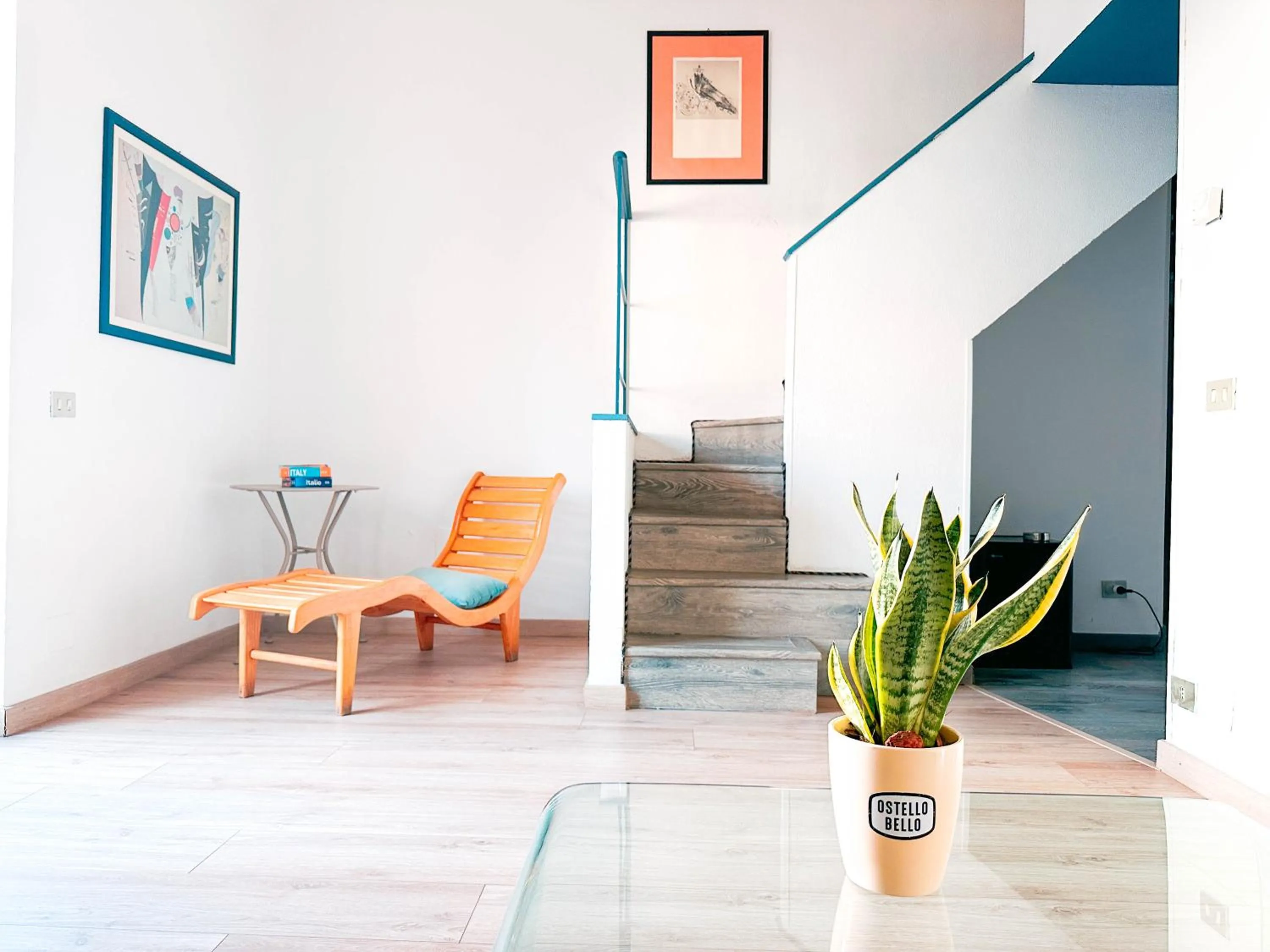 Decorative detail in Ostello Bello Genova