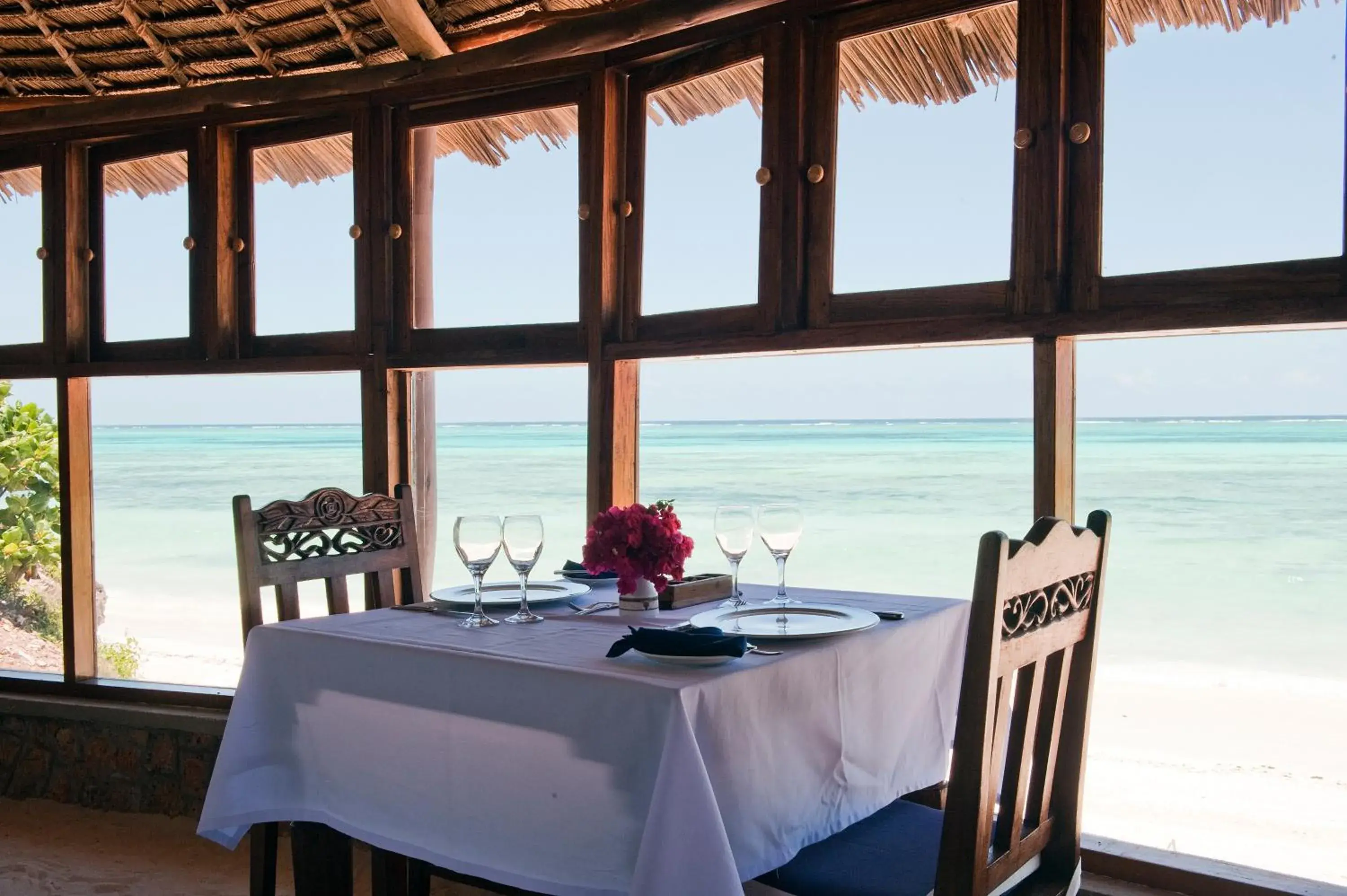 Restaurant/places to eat in Karafuu Beach Resort & Spa Restaurant/places to eat in Karafuu Beach Resort & Spa