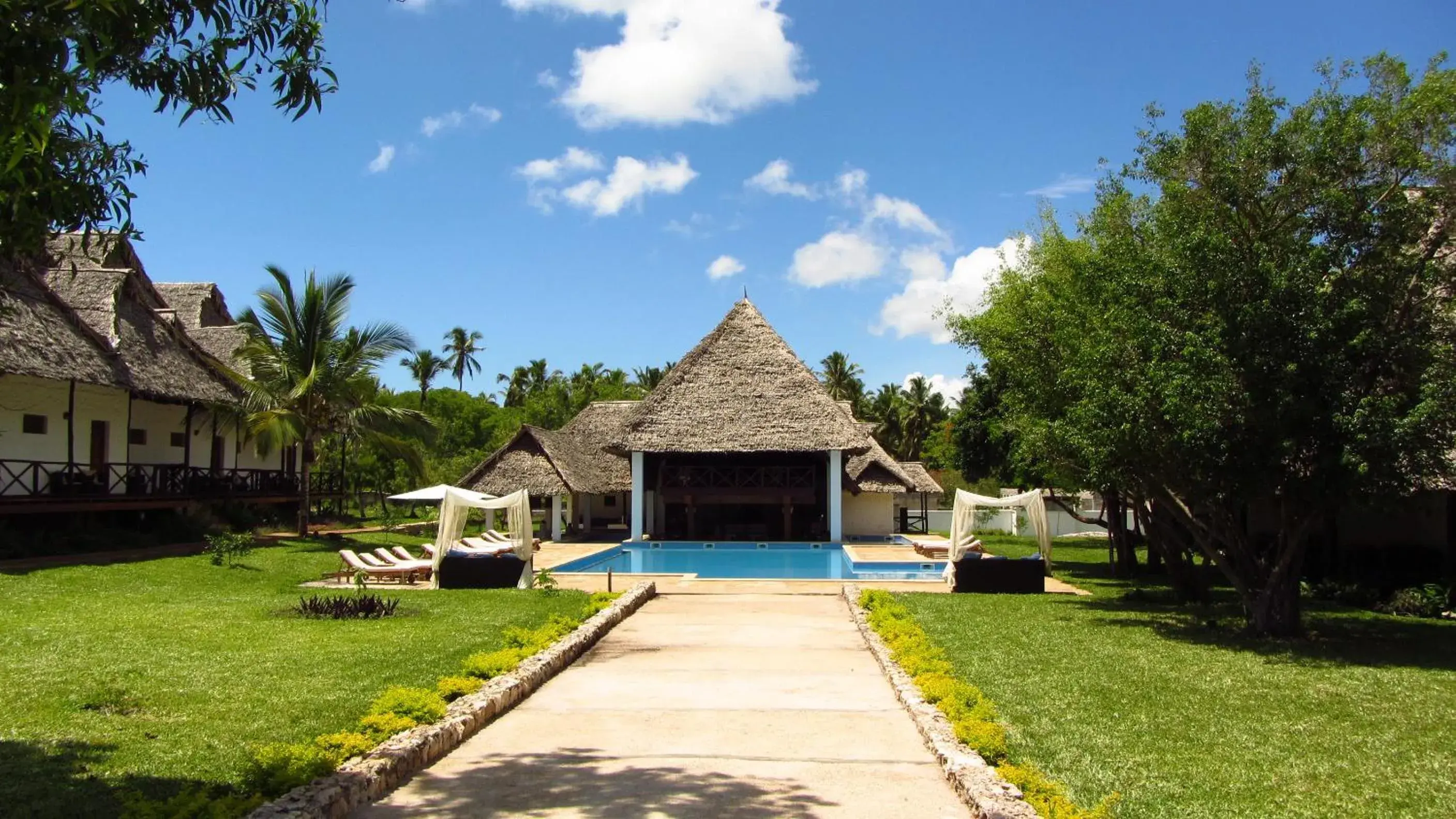 Restaurant/places to eat in Karafuu Beach Resort & Spa Restaurant/places to eat in Karafuu Beach Resort & Spa