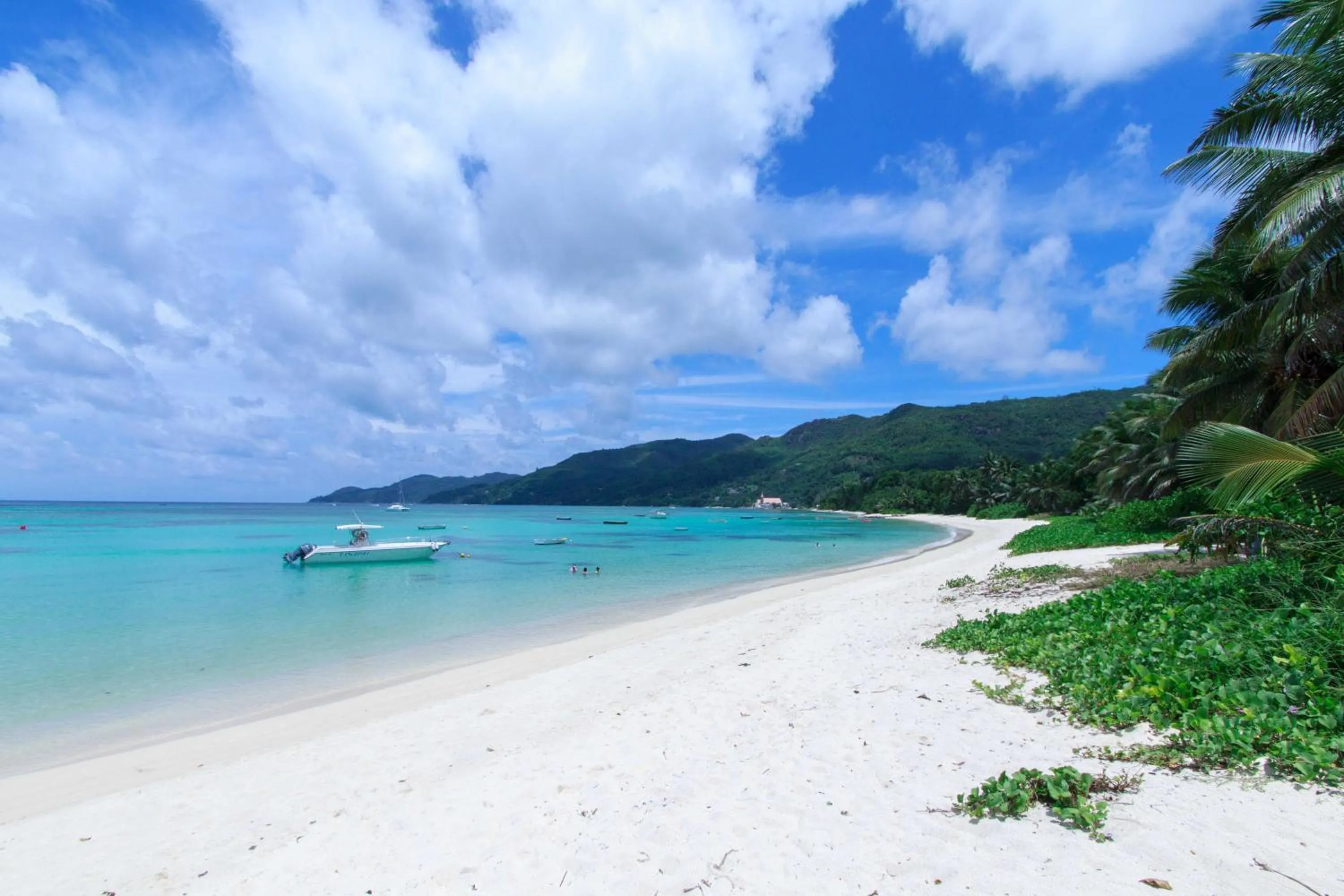 Beach in Coco Blanche